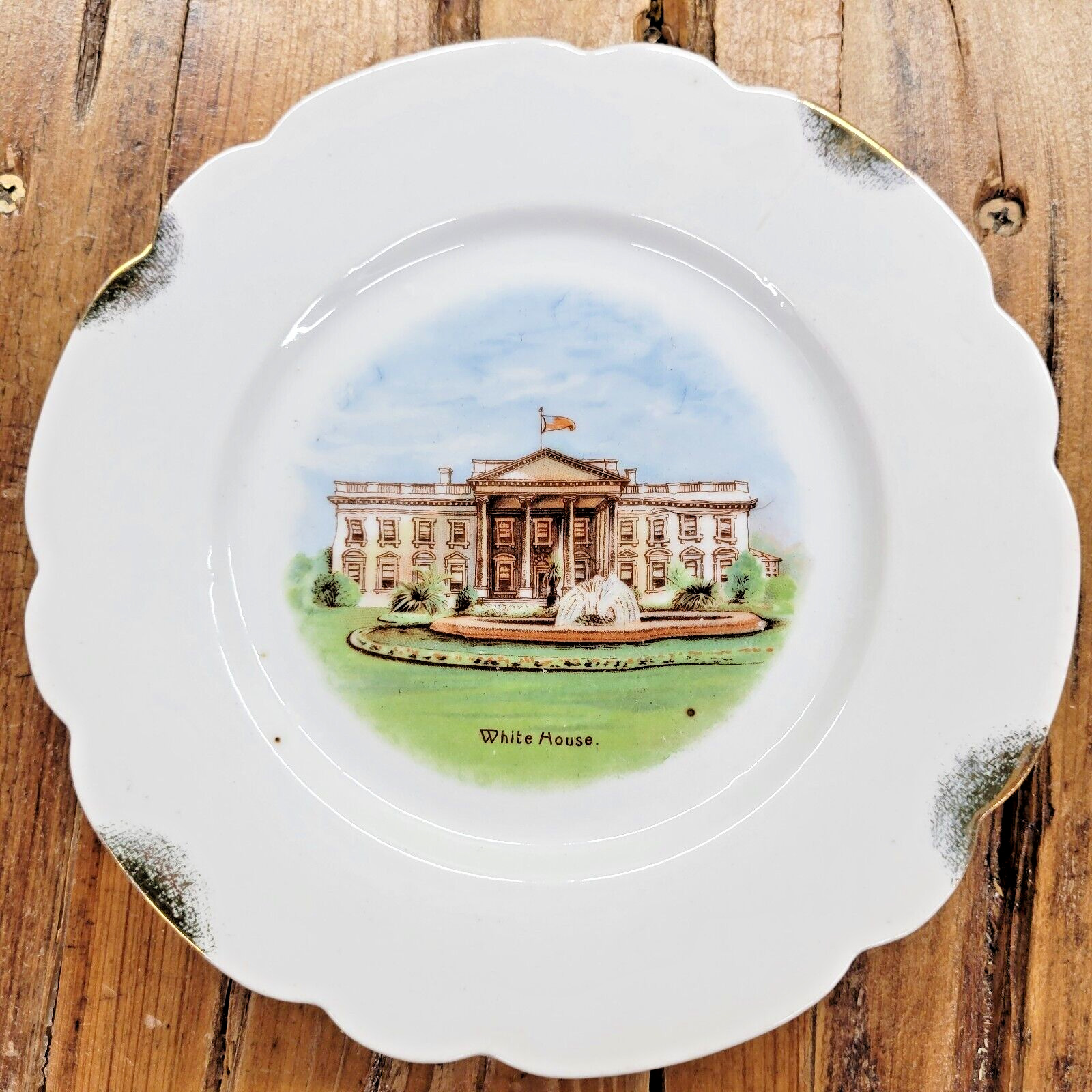 Antique The White House Souvenir Cabinet Plate Bavaria GH Crown Scalloped 6.5\