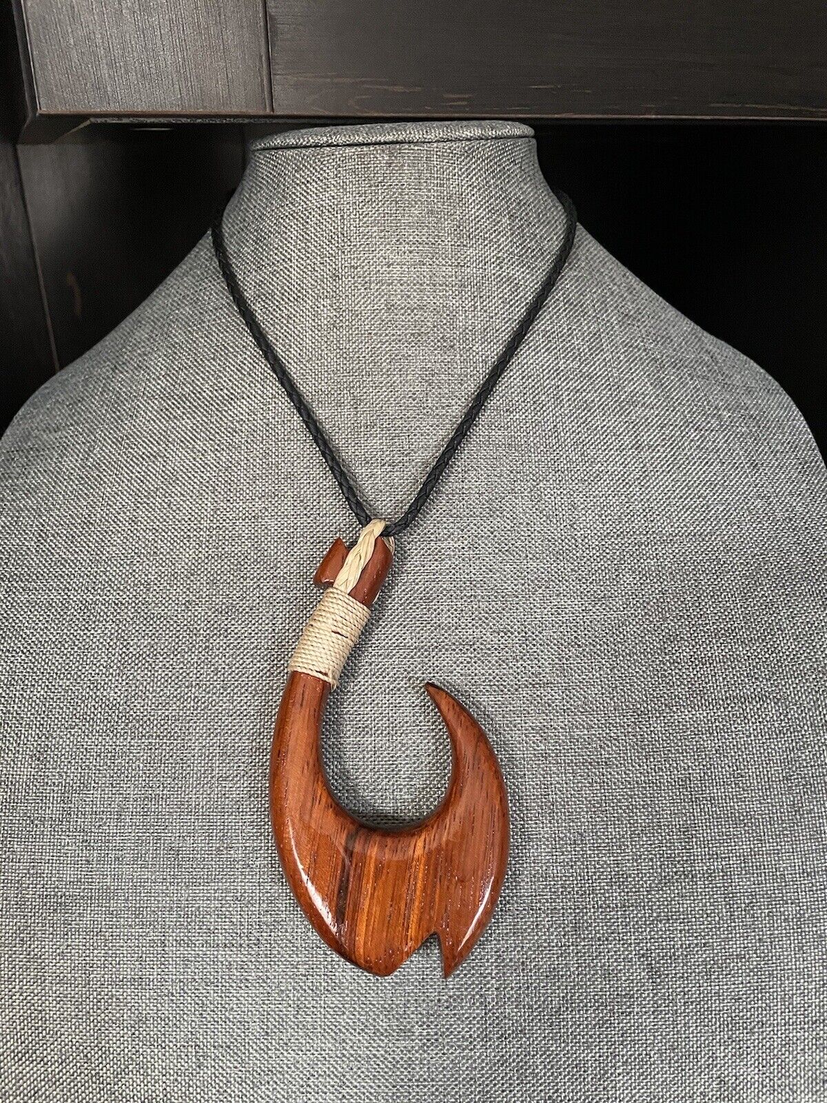 Hawaiian Genuine Hand Carved Koa Wood Large Fish Hook Pendant Necklace Choker