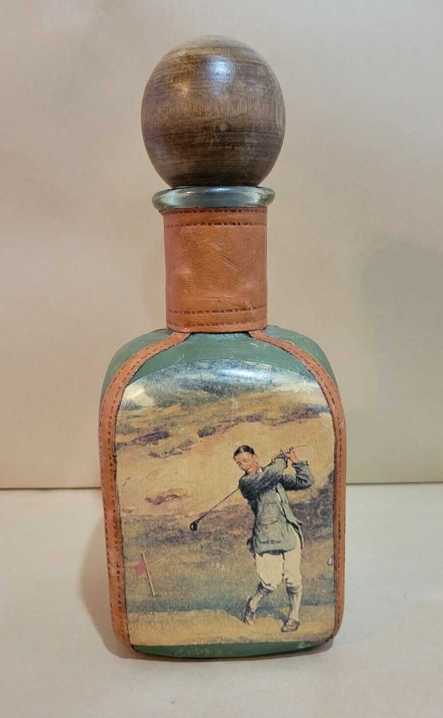 ITALIAN DECANTER WRAPPED IN GENUINE LEATHER ITALIAN GREEN GLASS Vintage Pictures