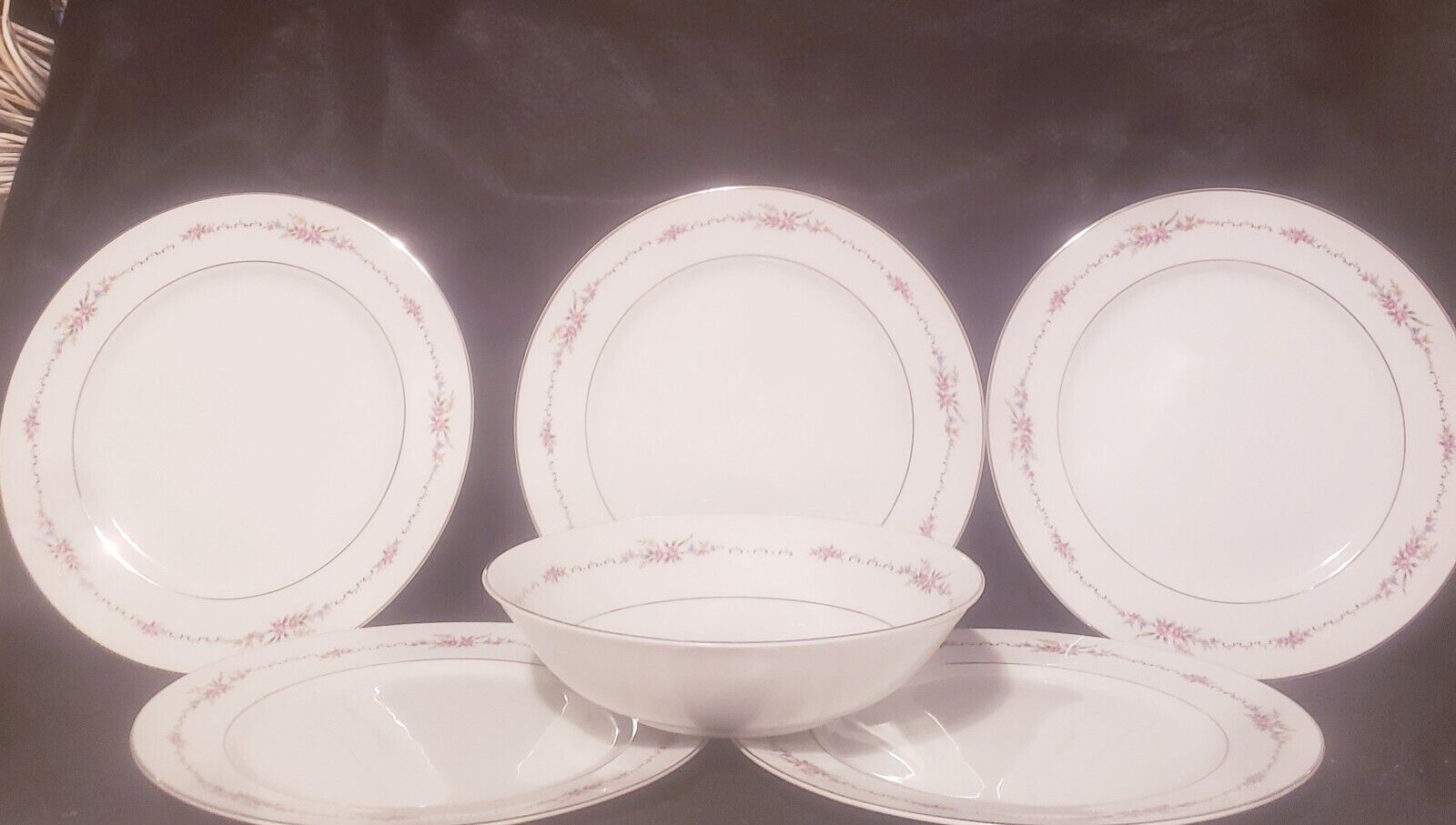 Vintage Empress China Exquisite 1130 Made In Japan Serving Bowl & 4 Plates