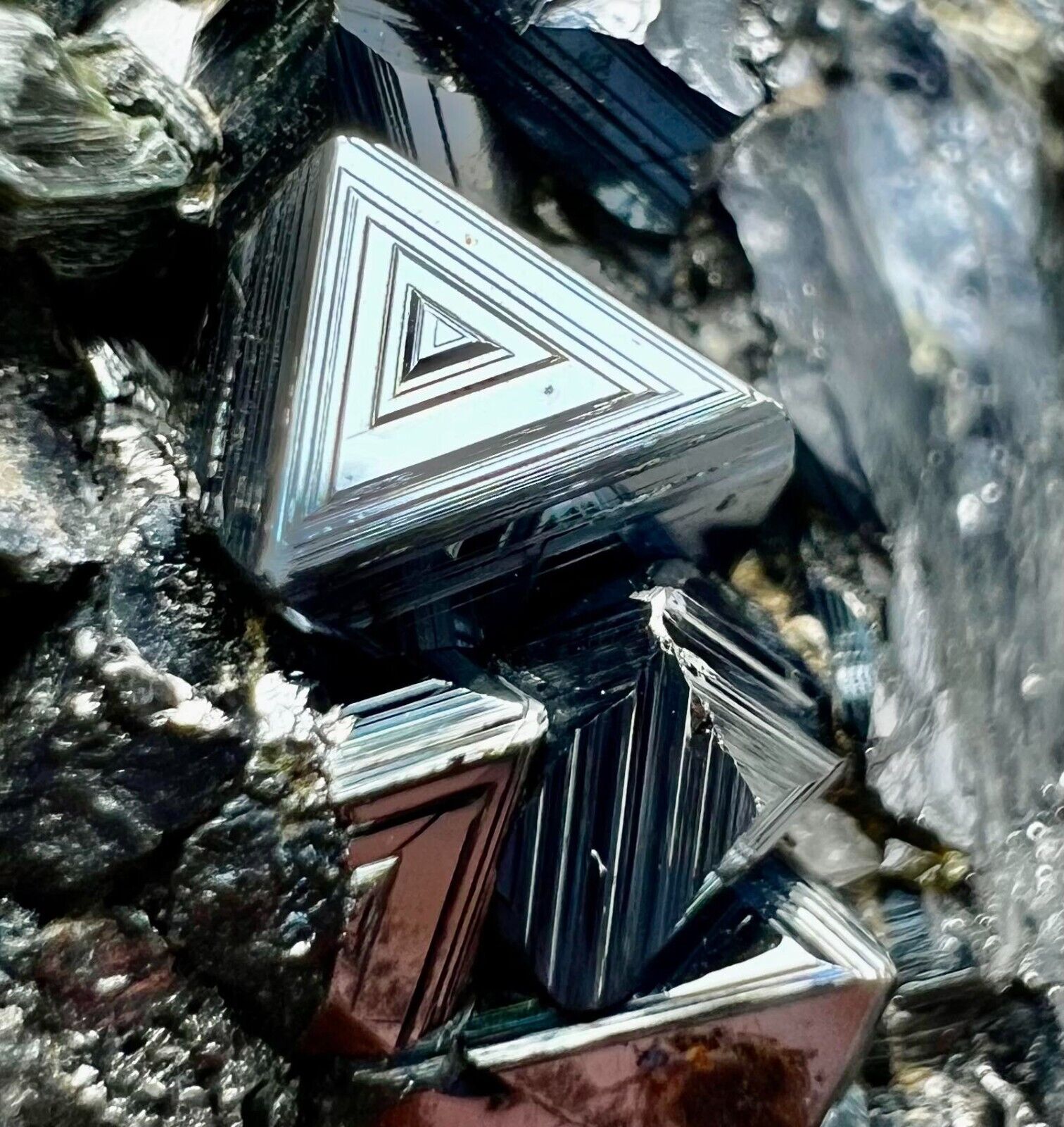 184 GR. Full & Well Terminated Magnetite Crystals Cluster On Matrix @ AFG
