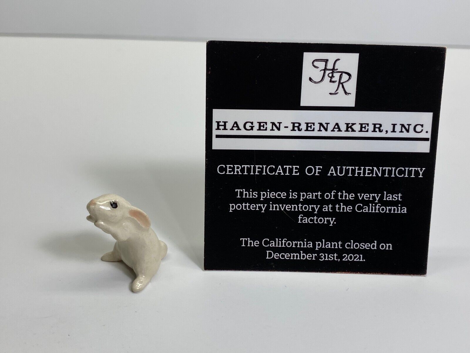 Hagen Renaker #A-109  W-3226 Honey Bunny White NOS Last of the Factory Stock