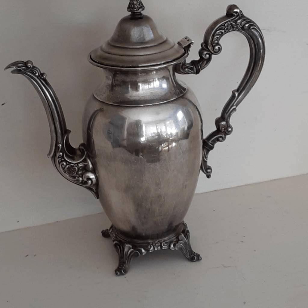 Vintage Oneida heavy silverplate coffee pot Belfontaine pattern rare ornate