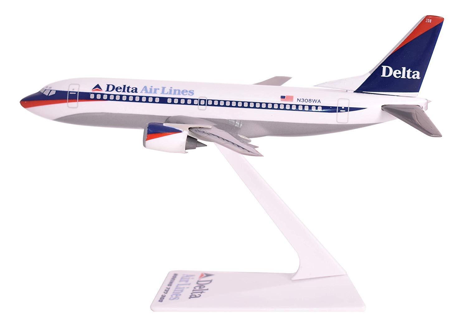 Flight Miniatures Delta Boeing 737-300 Old Color Desk Top 1/200 Model Airplane