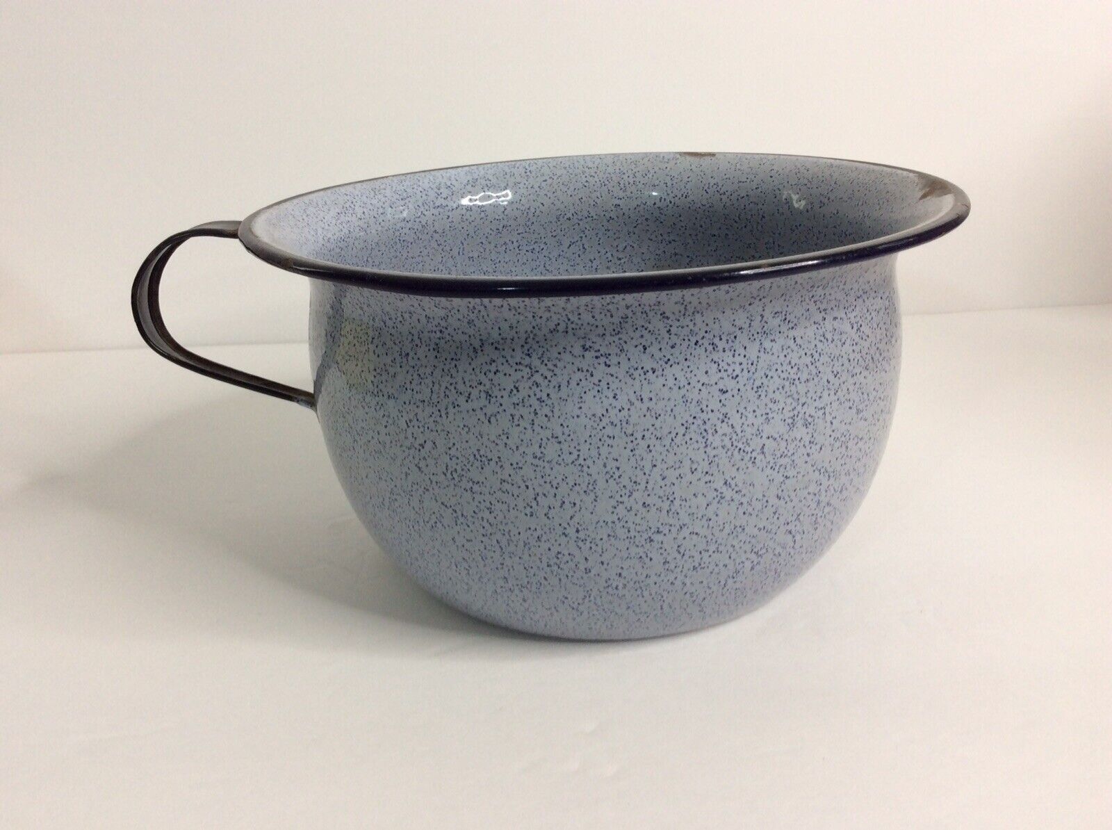 Vintage Enamelware Graniteware Chamber Pot Thunder Mug Gray Blue Speckle