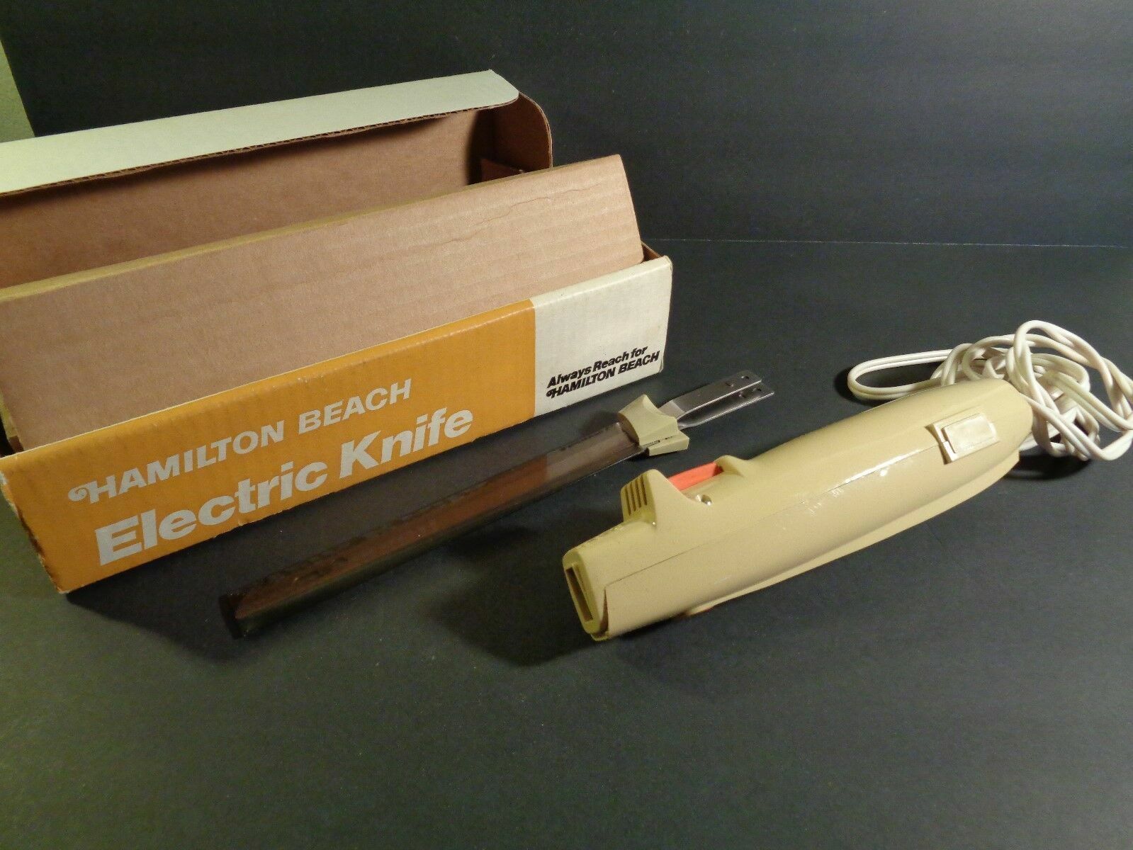 Vintage Hamilton Beach Scovill Electric Knife Model 291G Gold Color Orig Box F1