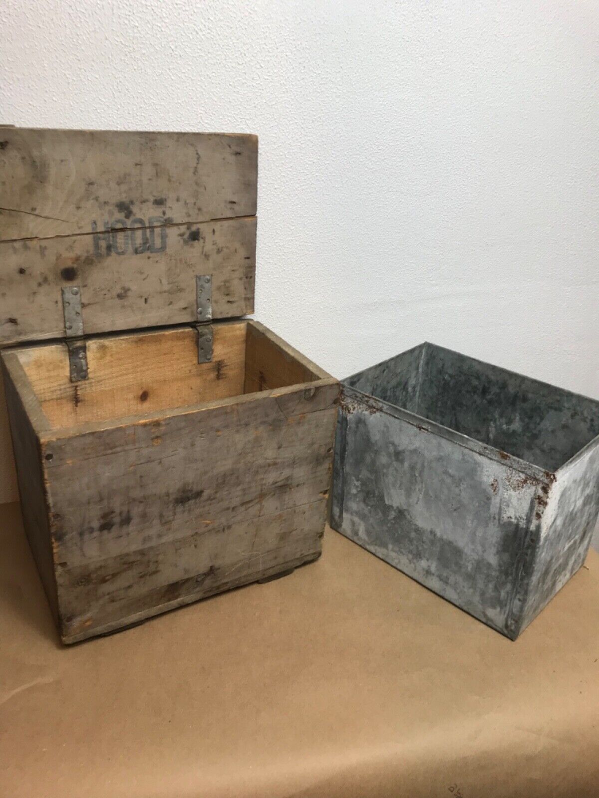 Antique wooden HOOD milk crate with lid, original hinges/ steel insert primitive