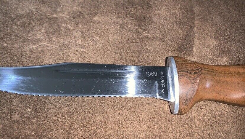 Vint. CUTCO 1069 Camping/ Hunting KNIFE~serrated Blade~NO Sheath