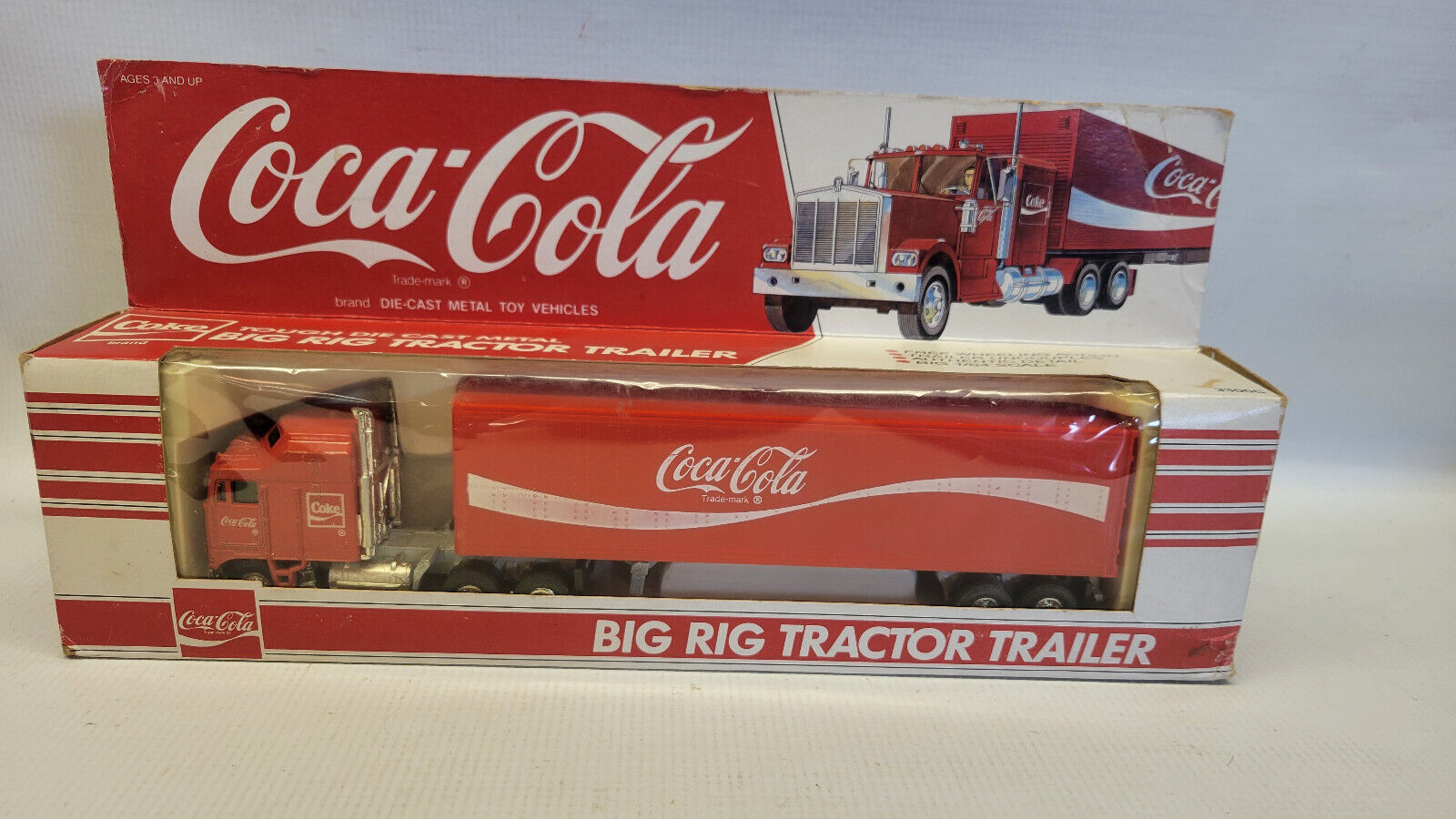 1/64 Yatming Hartoy Kenworth K100, Coca Cola Diecast Semi Truck - New Old Stock
