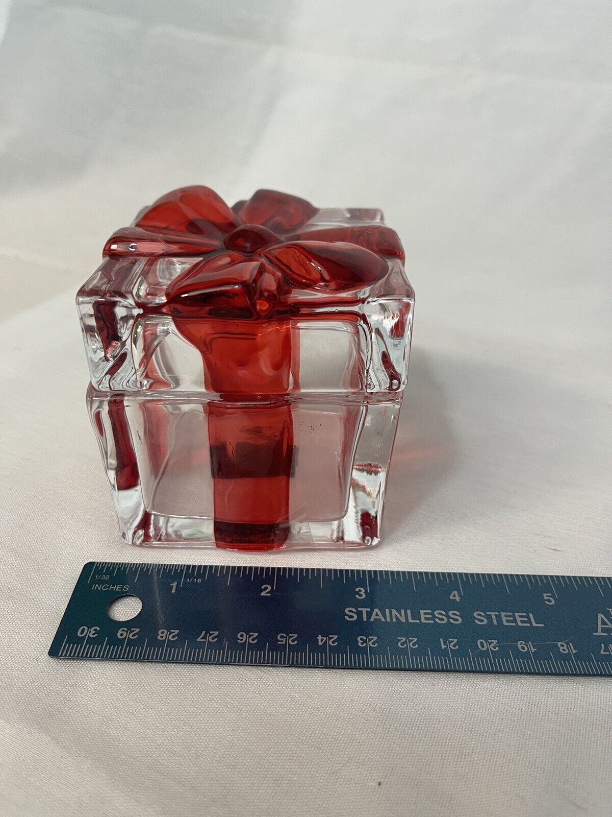Glass Circleware Gift Box Red Christmas Holiday Crystal RARE LOOK
