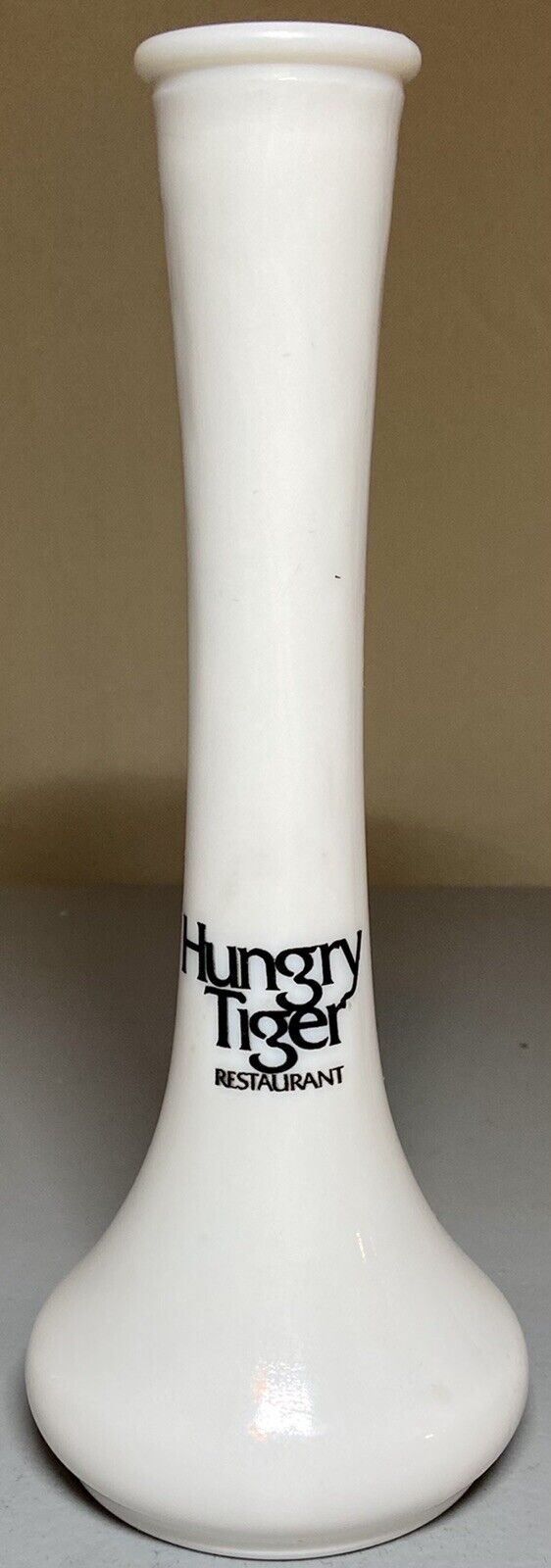 Vintage Hungry Tiger ￼Restaurant WWII Ace Flying Tigers ￼Los Angeles 9” Vase