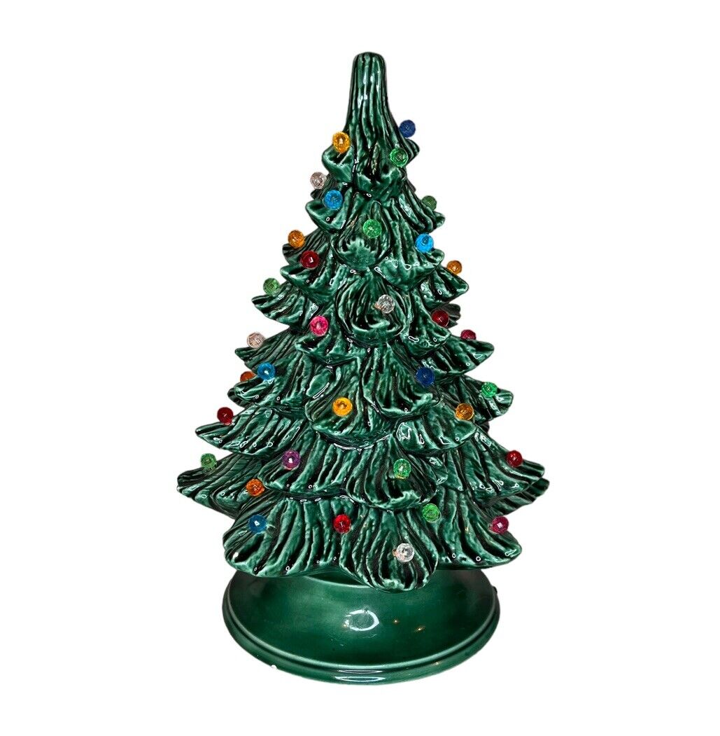Vintage Nowell\'s Mold Ceramic Light up Christmas Tree 10\
