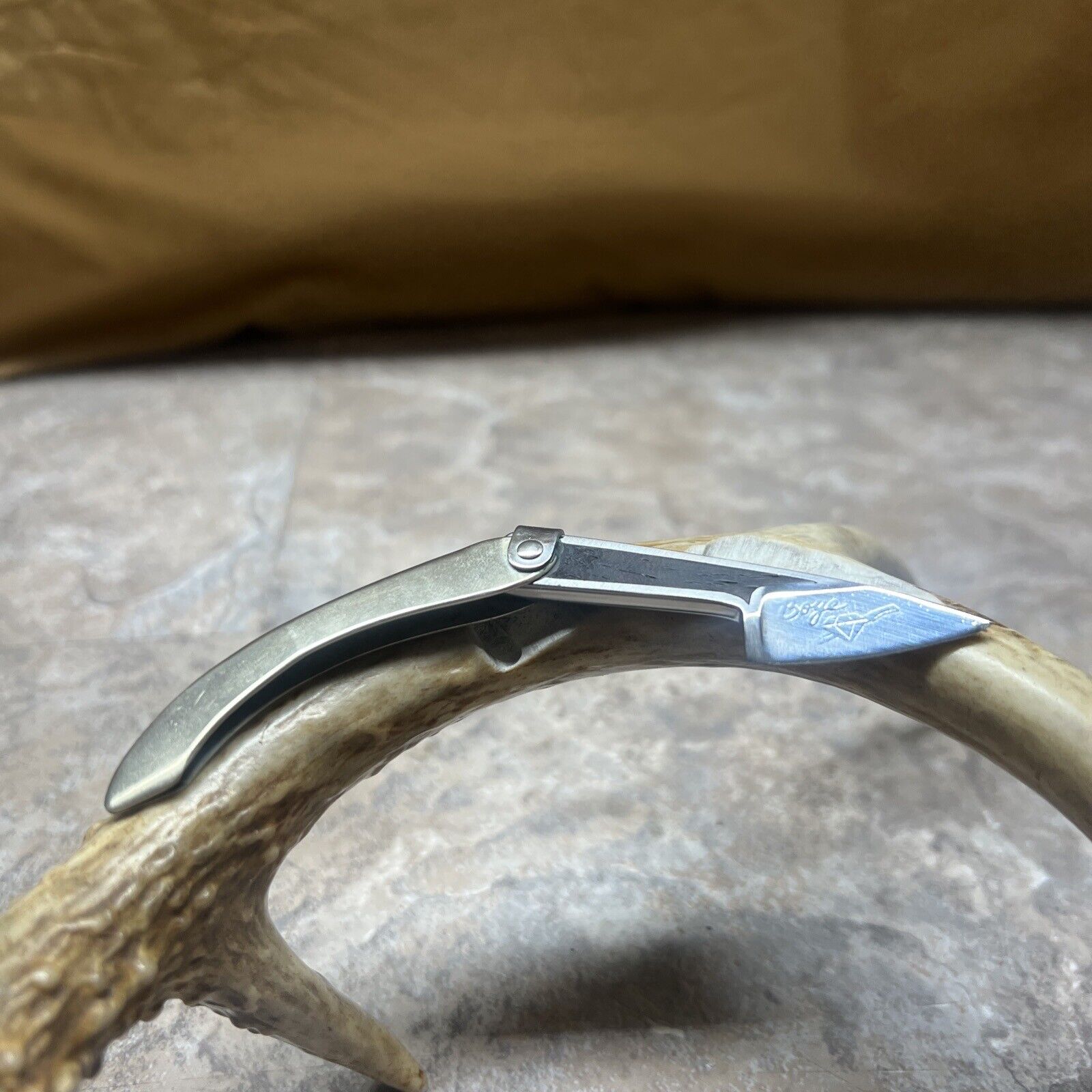David Boye Tweezerlock Folding Knife Rare  Diamond Etching  Knife Sheath