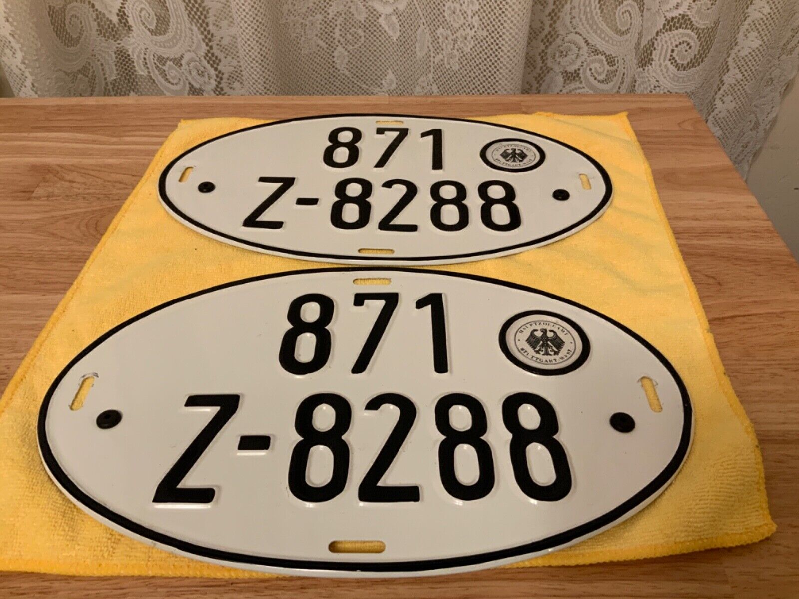 VINTAGE PRE-EUROPEAN UNION OVAL  LICENSE PLATES FROM WEST GERMANY 871 Z-8288