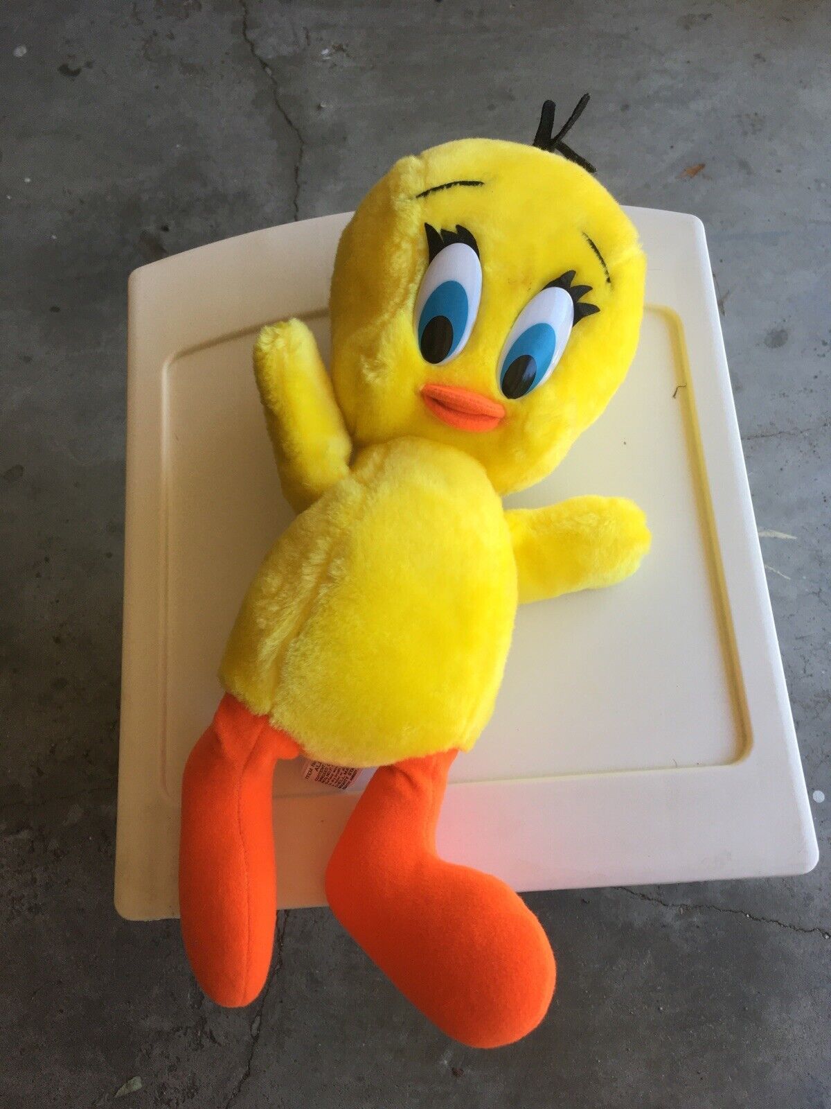 16” Warner Bros Tweety Bird Plush 1990 Vintage
