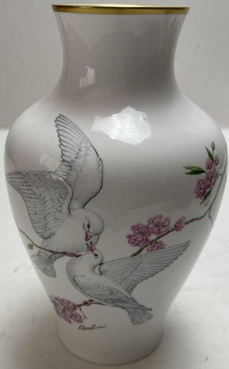Edward Marshall Boehm Bone China Tranquility Vase Happiness Forever Vintage
