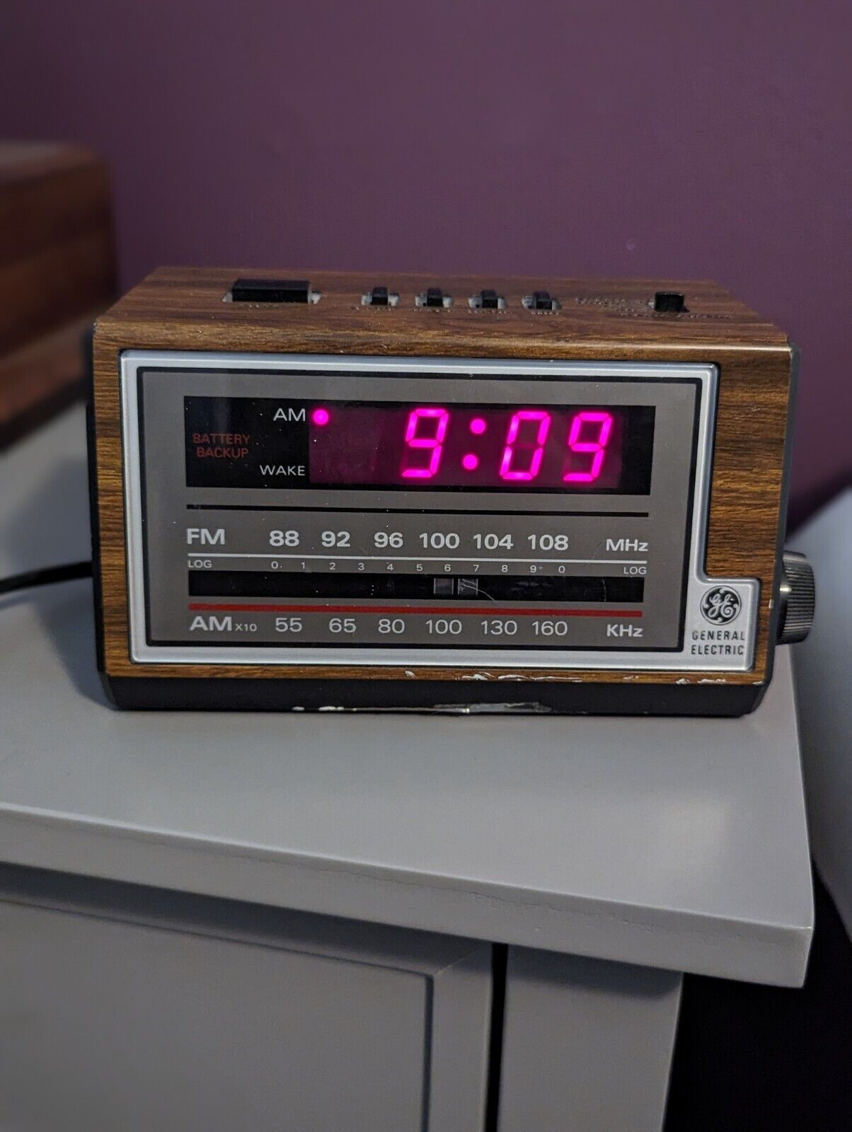 Vintage GE General Electric Alarm Clock Woodgrain Model 7-4601A TESTED 👍
