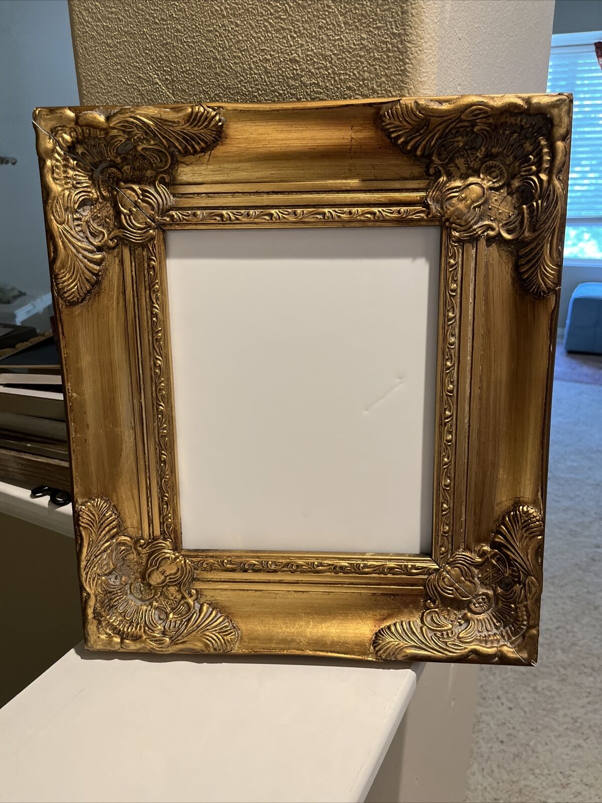 Beautiful Large Gold Gilt Museum Wood Picture frame 13.5x 15.5 / 8x10