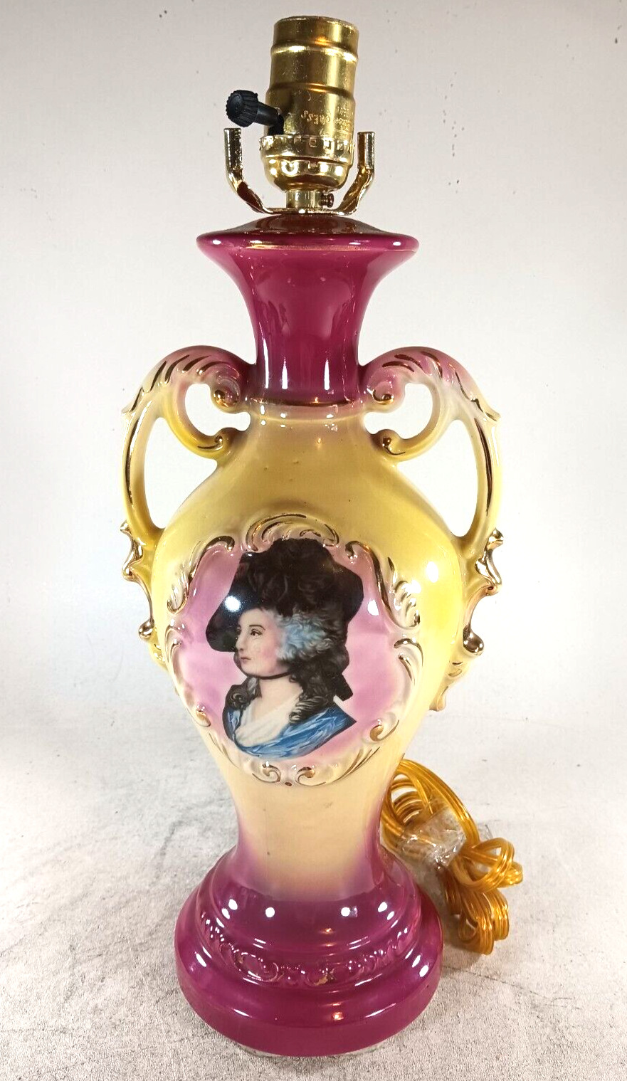 Vintage Victorian Style Ceramic Decorative Lamp