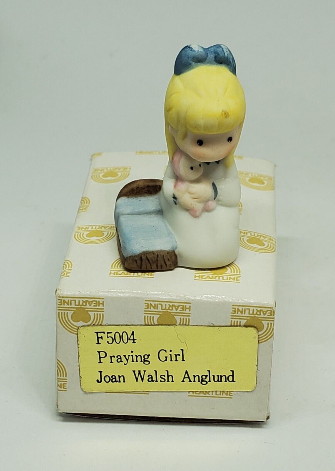 Hallmark Joan Walsh Anglund Miniature Figurine Porcelain Girl Praying 2 In NOBOX
