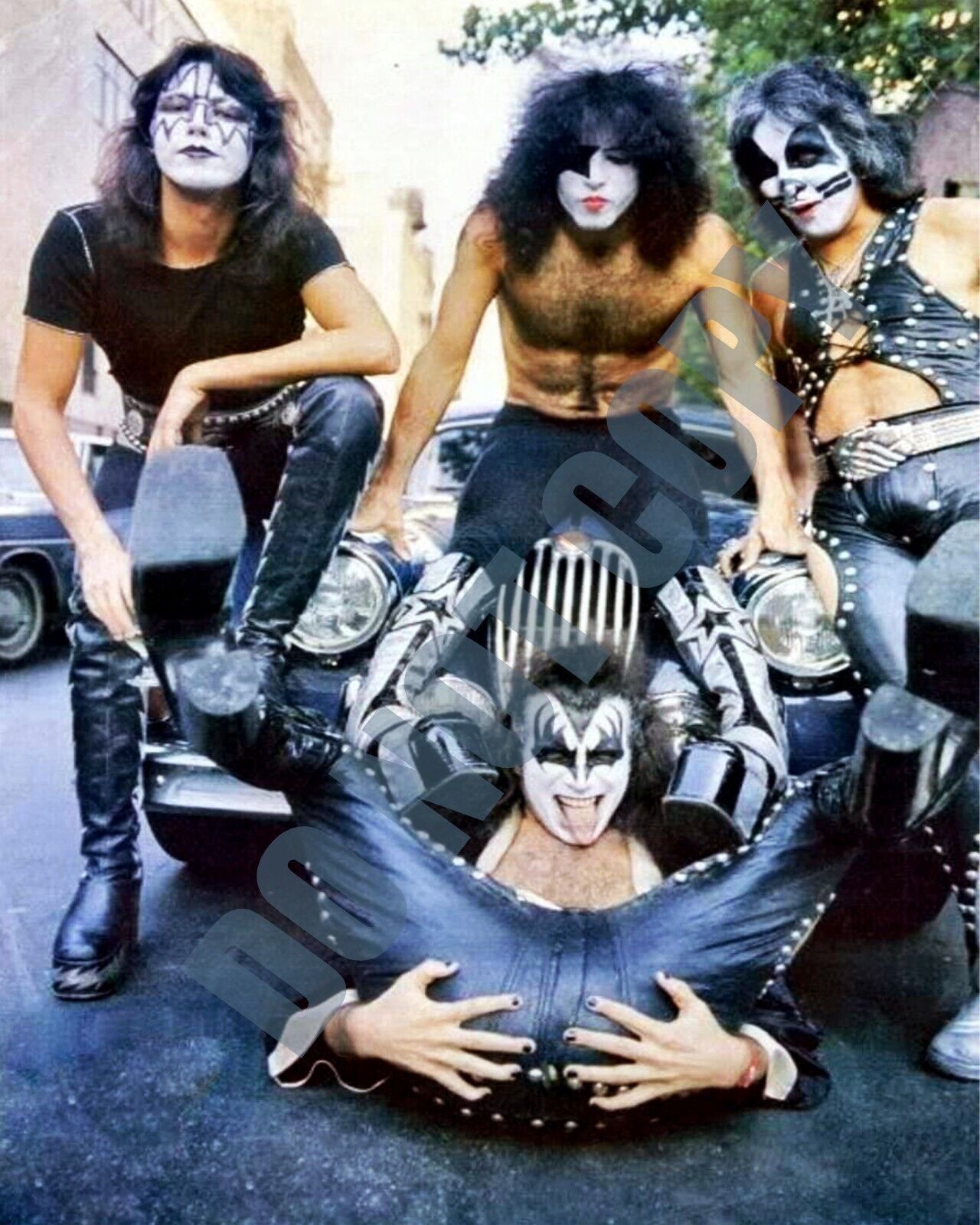 1970s KISS Gene Simmons Paul Stanley Ace Frehley Peter Criss 8x10 Photo