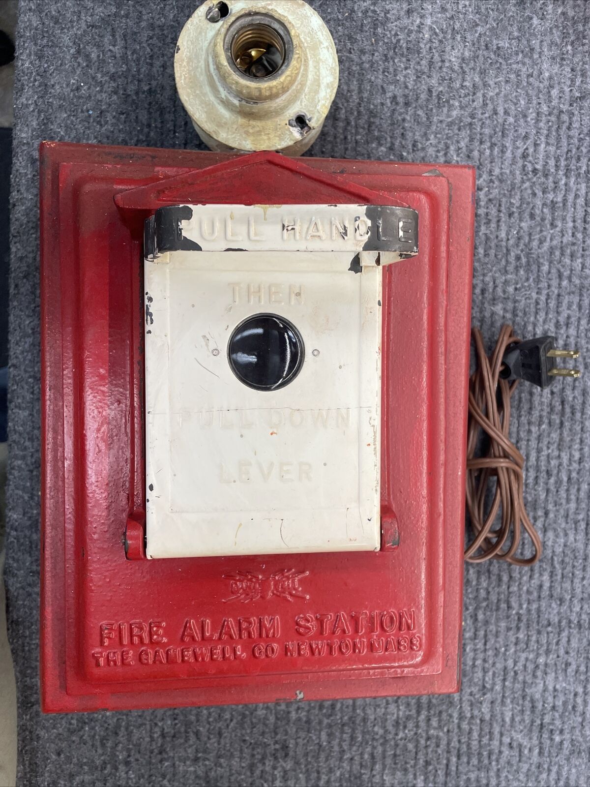 Vintage Antique Gamewell Fire Alarm Call Box Pull Station Fireman W/Light