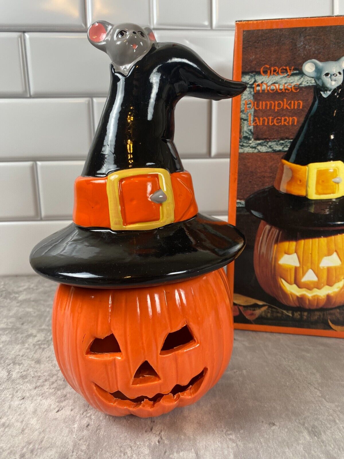 VTG Ceramic Lighted Jack O Lantern Witch Hat Gray Mouse Halloween Pumpkin NOS