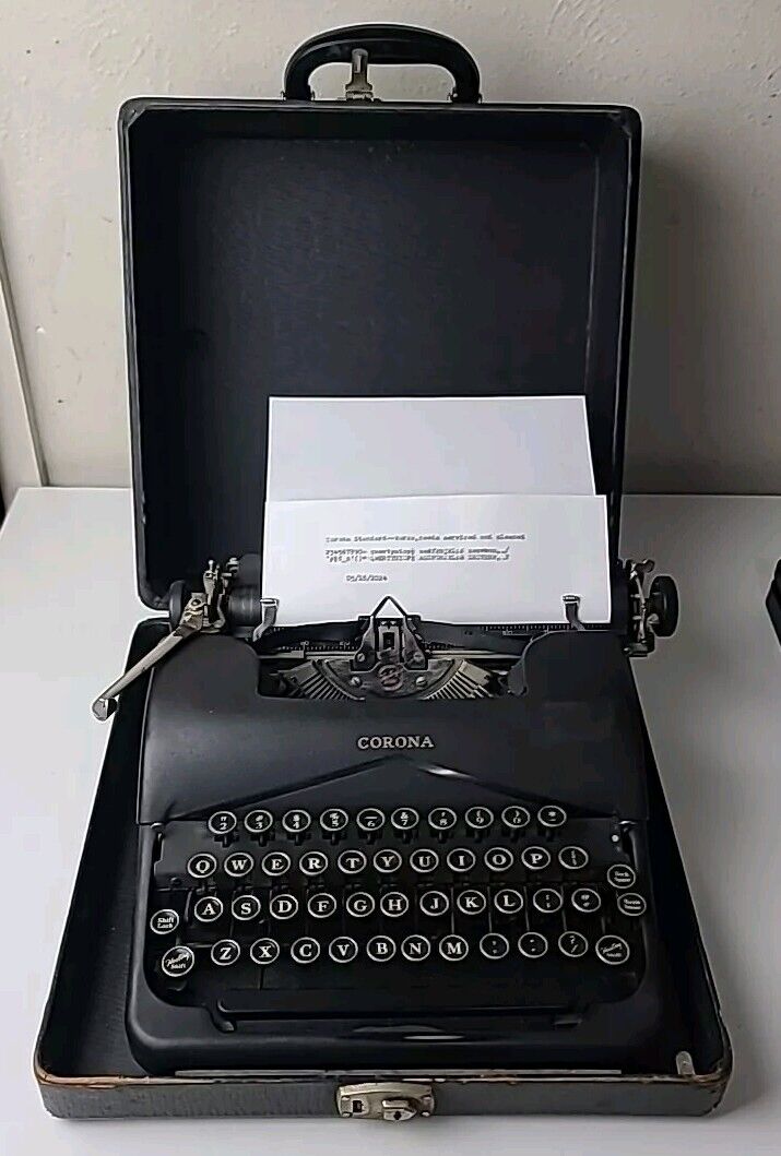1938 Corona Standard Working Vintage Typewriter w/ Math Symbols with Case No Key