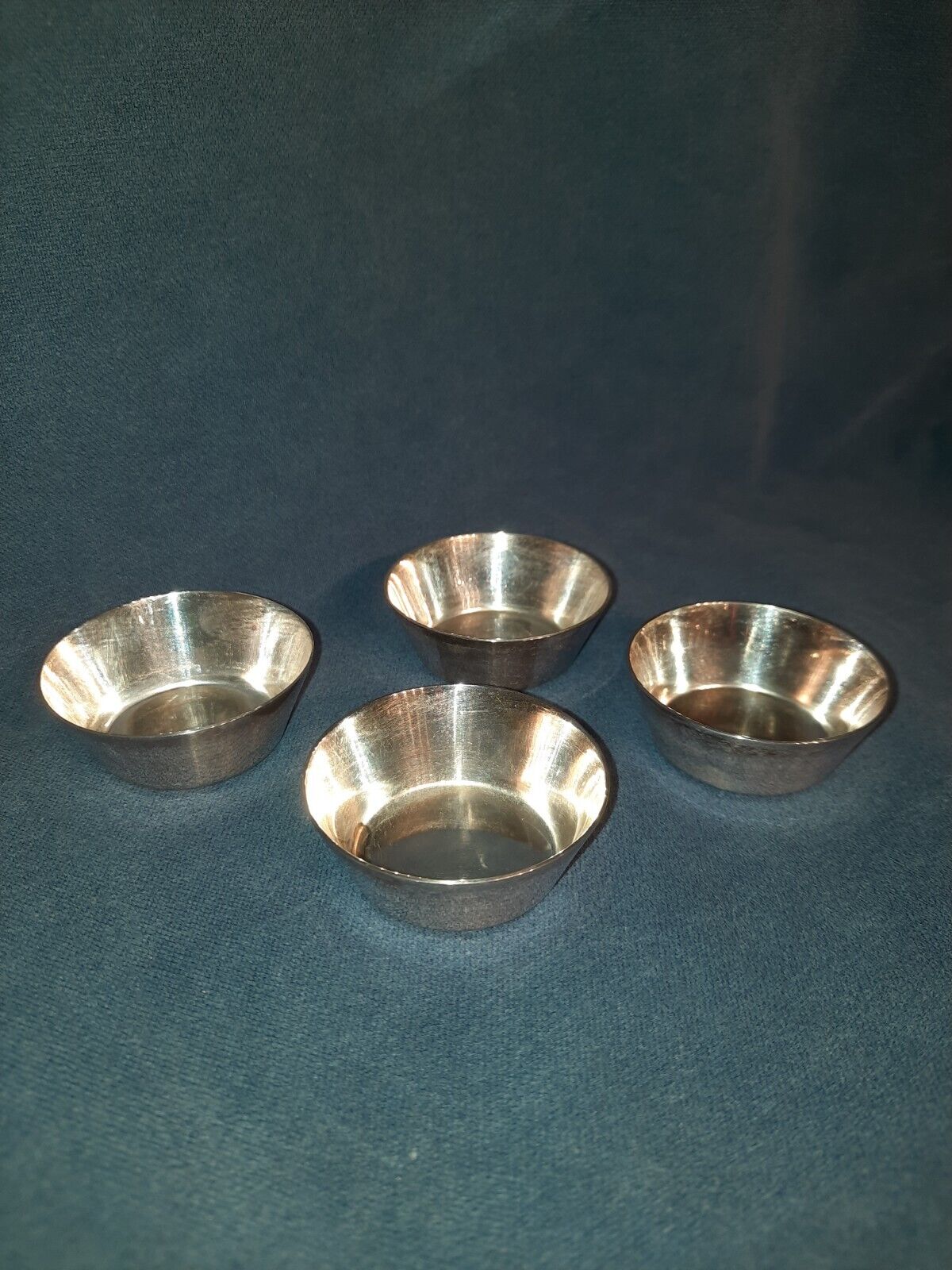 International Silver Salt Cellars or Nut Bowls, Set of 4, Silverplate