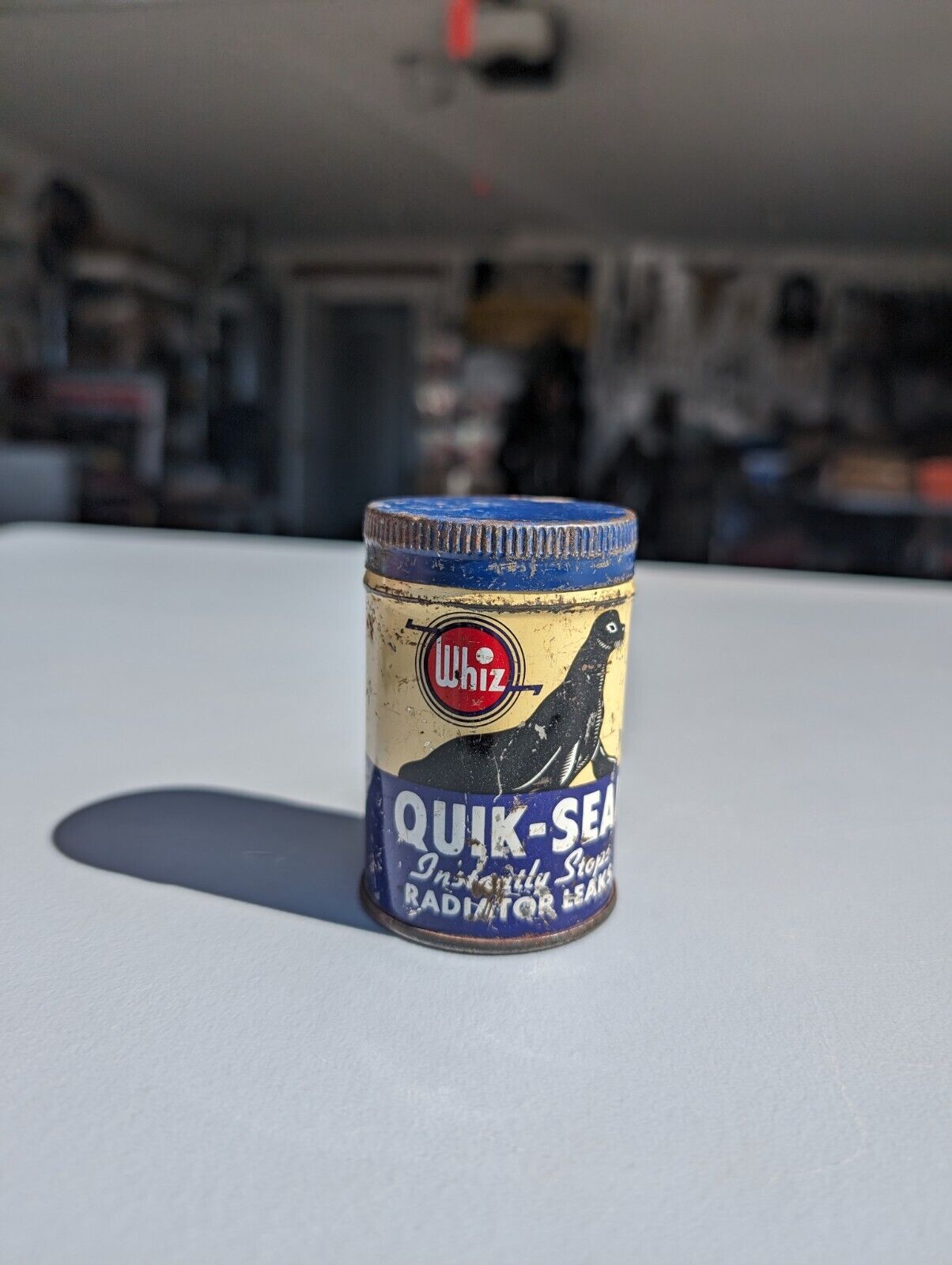 Vintage Hollingshead Whiz Quik-Seal Tin  1 3/4 oz Empty Collectible Advertising 