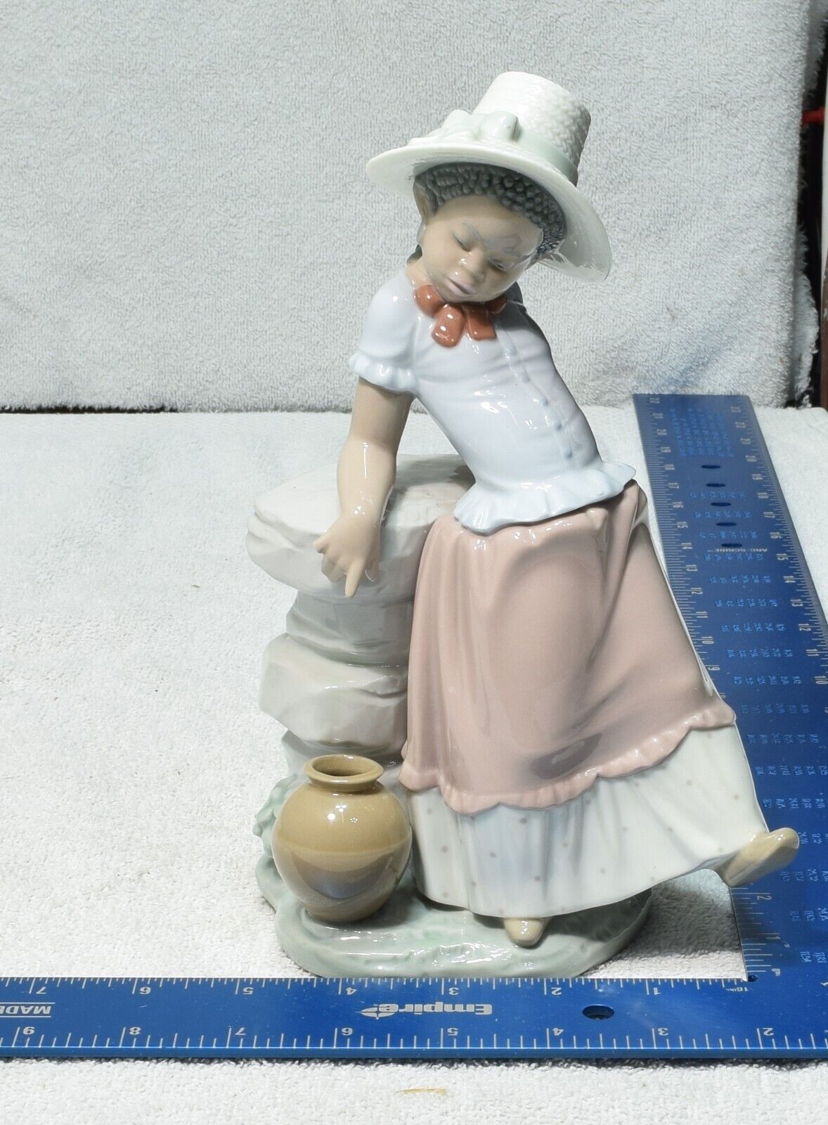 Lladro A Step in Time Negrita, Jose Roig, Black Legacy Collection 5158 REPAIRED