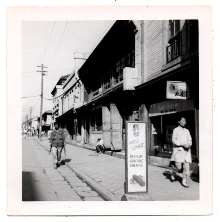 Korea Korean War Inchon Photography Studio Street Scene Vintage Snapshot Photo