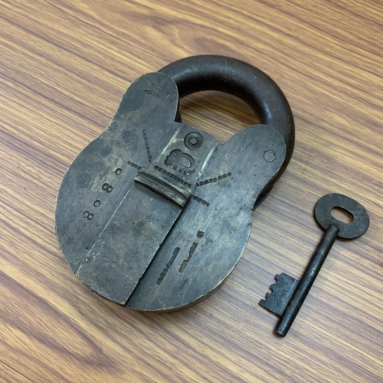 BRASS PADLOCK OR LOCK WITH KEY, OLD OR ANTIQUE BIG SIZED AND HEAVY, RICH PATINA