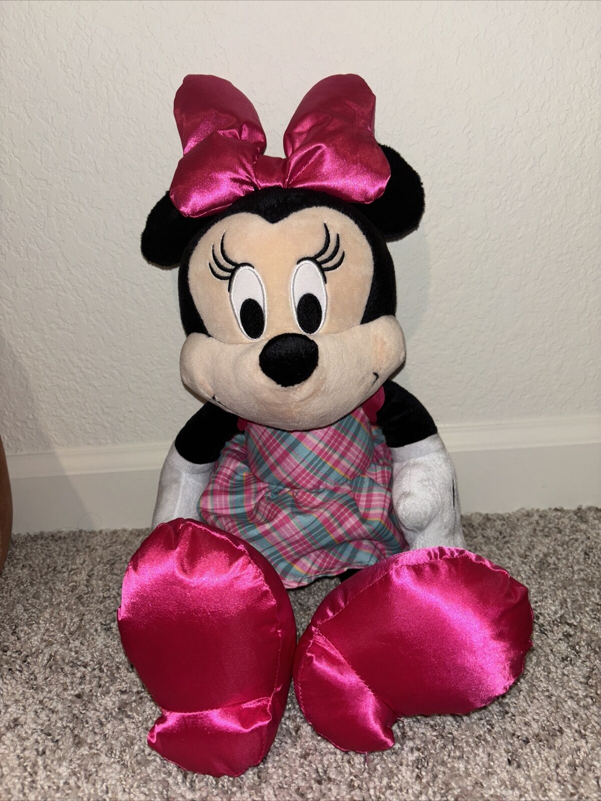 Disney Minnie Mouse 19\