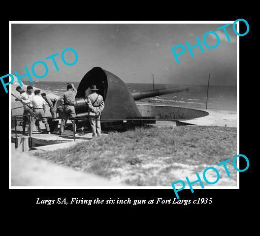 OLD LARGE HISTORICAL PHOTO OF LARGS BAY S.A, FIRING AT FORT LARGS c1935