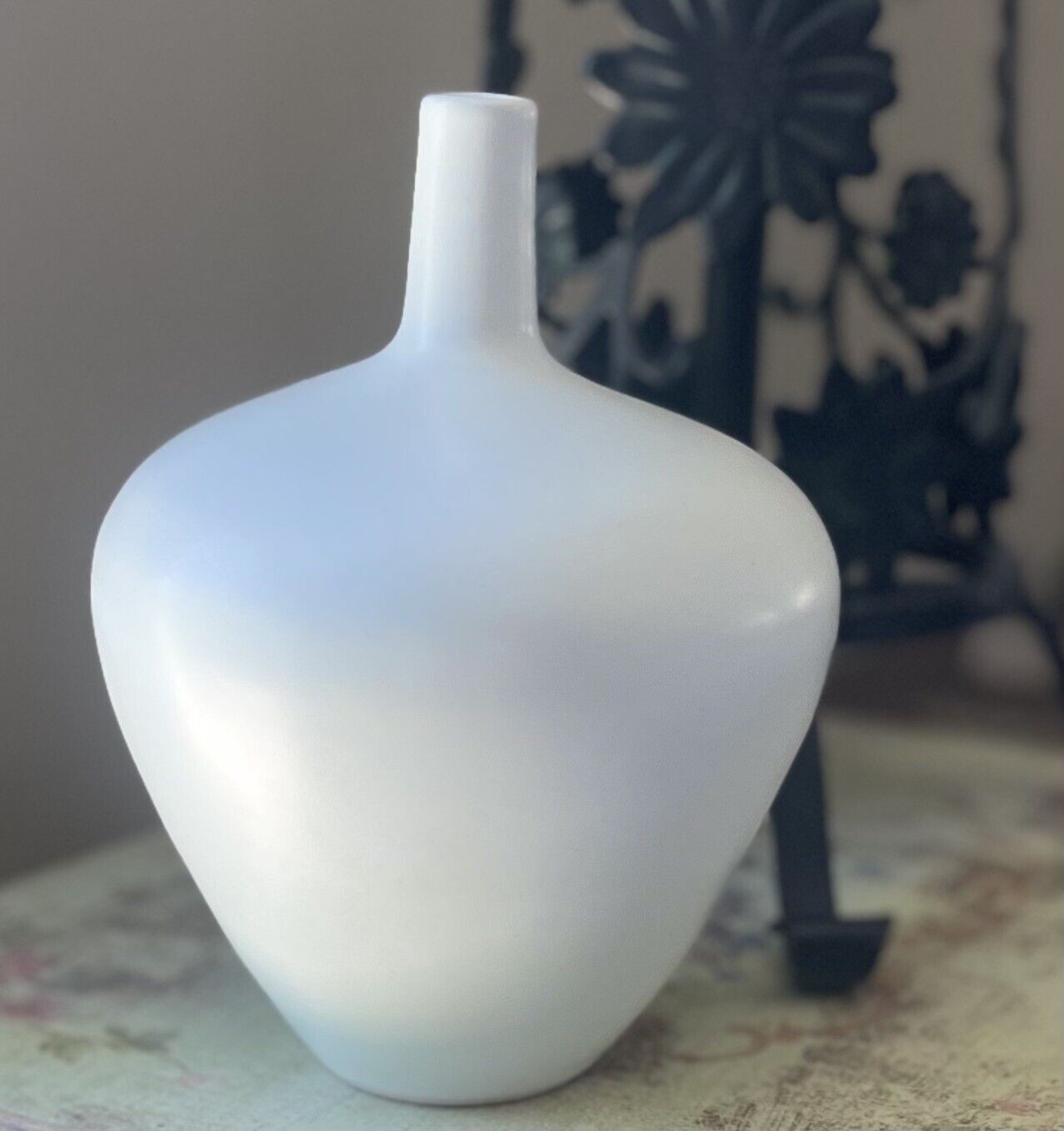 Jonathan Adler ATA For Pottery Barn Modern Matte Ceramic Bud Vase 7.5