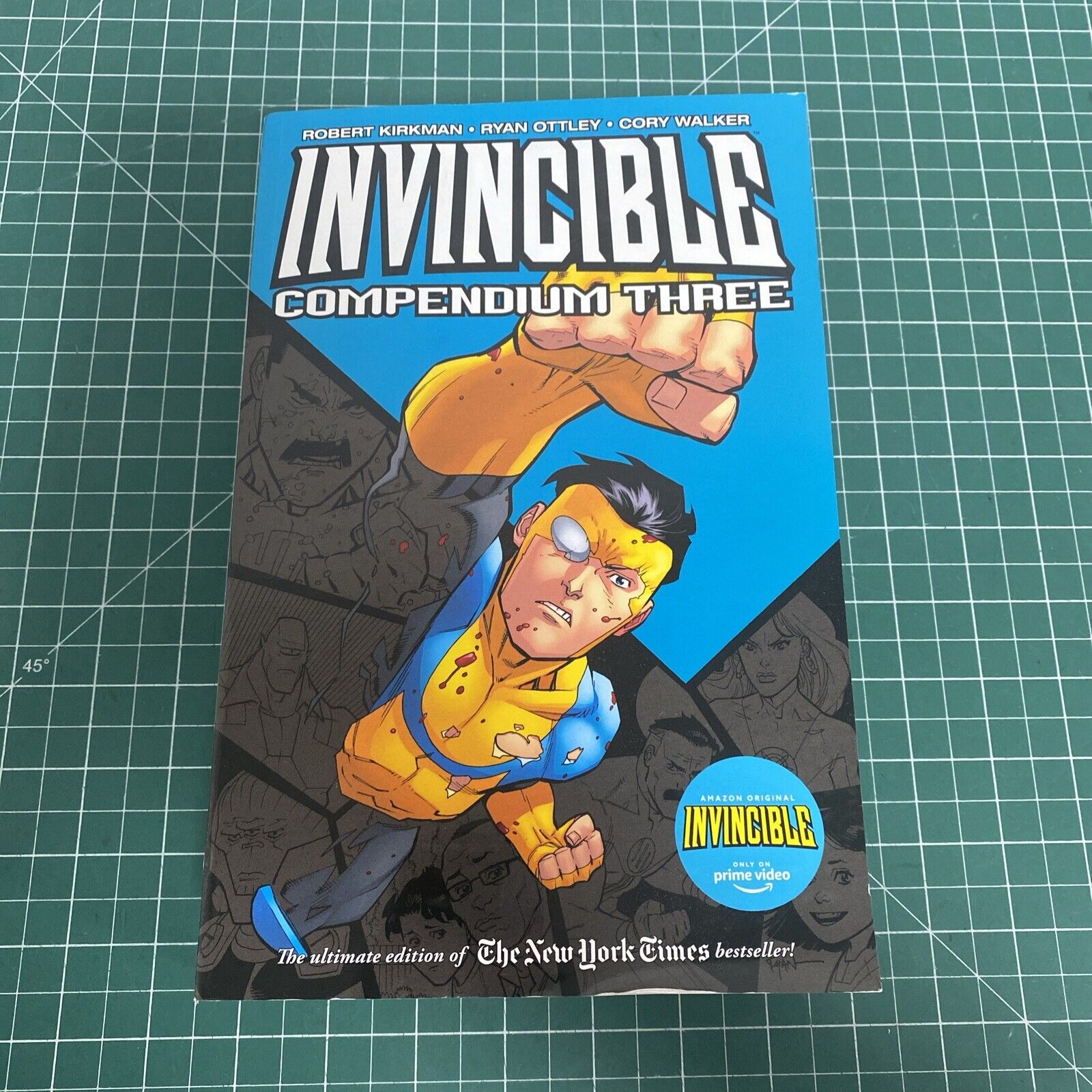Invincible Compendium Volume 3 by Robert Kirkman: New H5