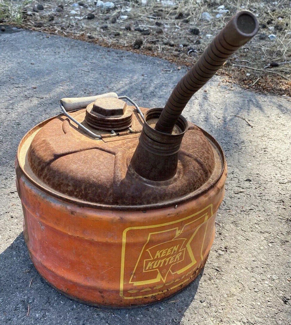 Vintage Keen Litter Gasoline GAS Can STEEL 2.5 Gallon Great Patina
