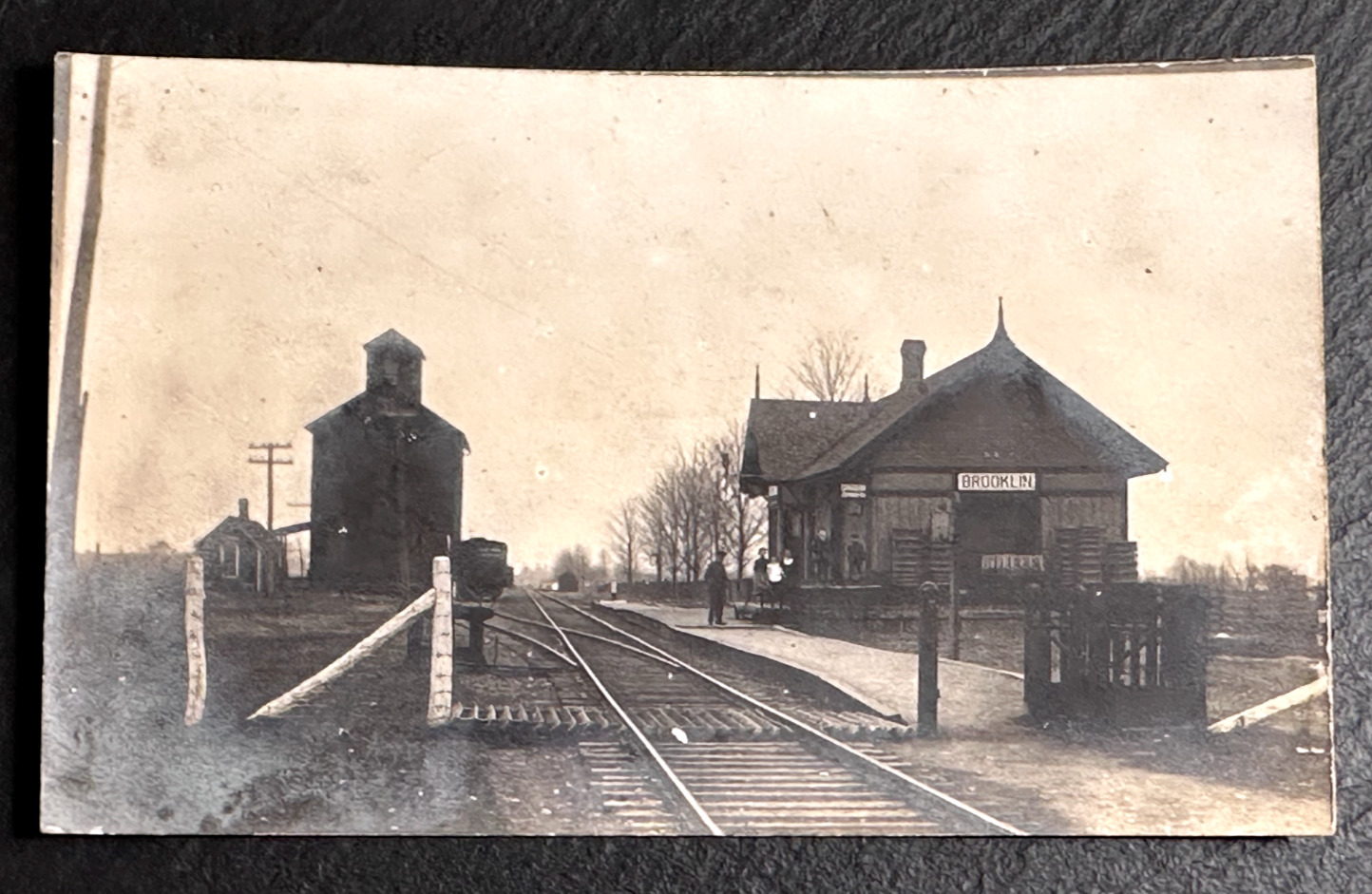 ~1908 GRAND TRUNK RAILWAY BROOKLIN STATION DEPOT ONTARIO CANADA RPPC POSTCARD