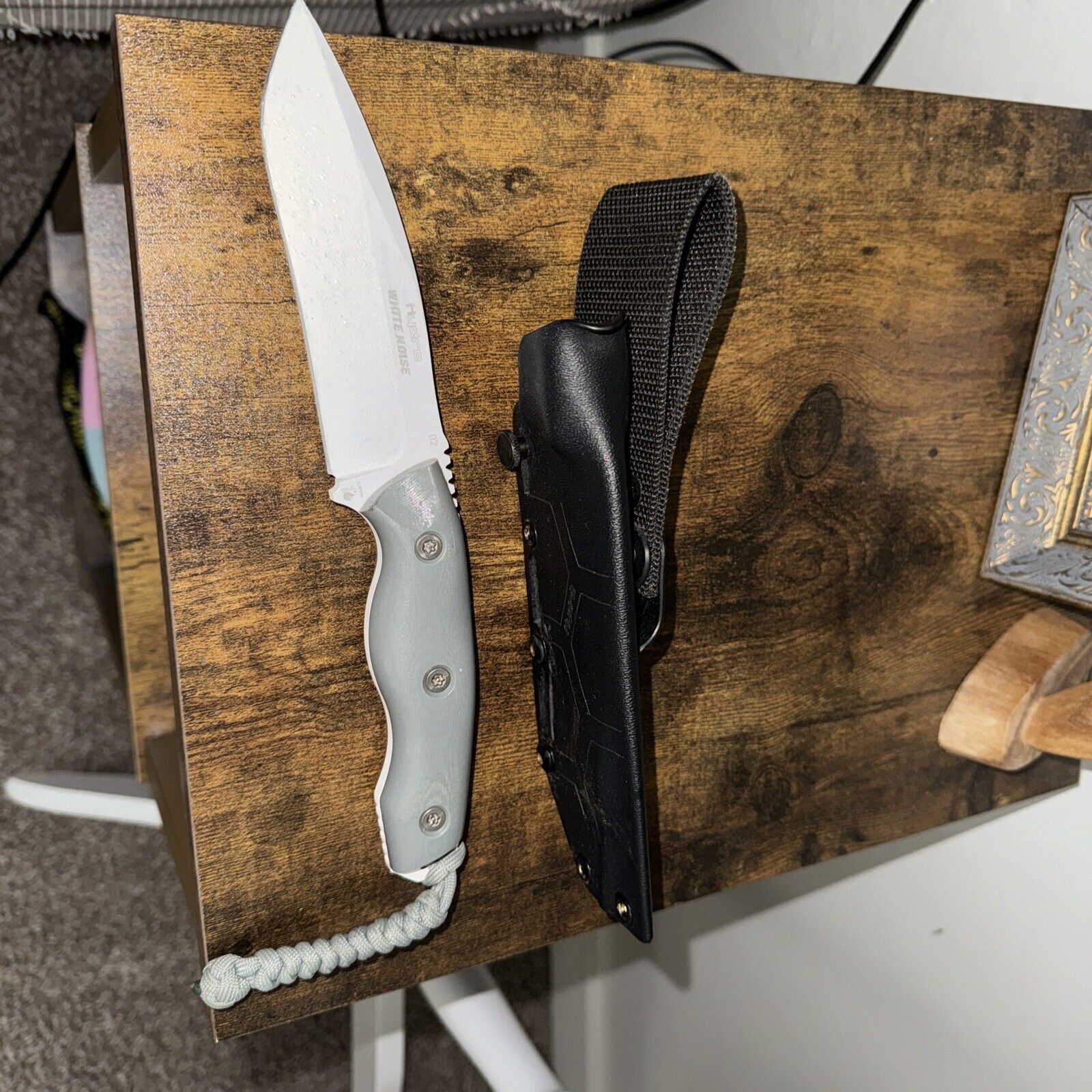 survival knife White Noise By Hydra Knife Company, Full Tang, Micarta Handle, D2