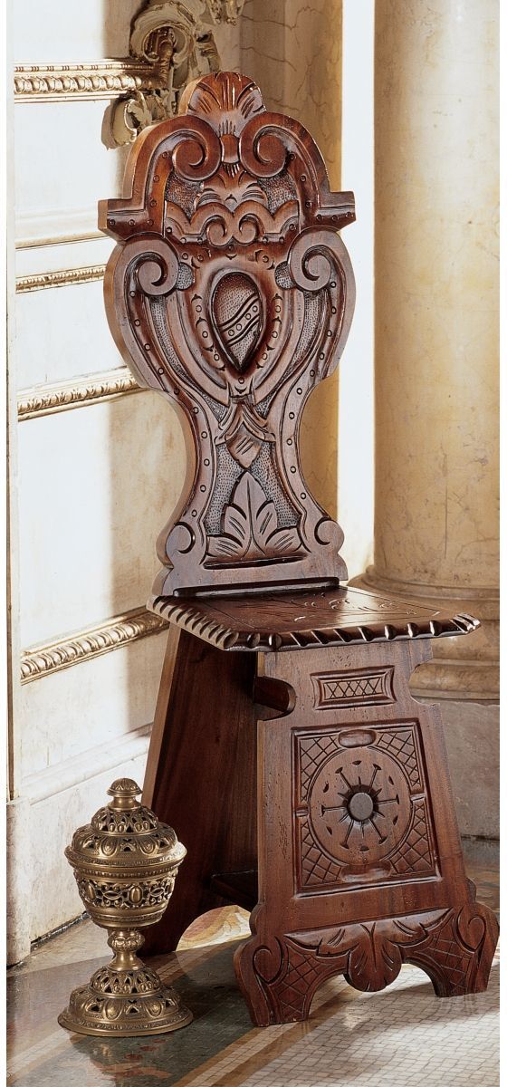 16th Century Handcarved Solid Mahogany Antique Replica Italian Renaissance Chair