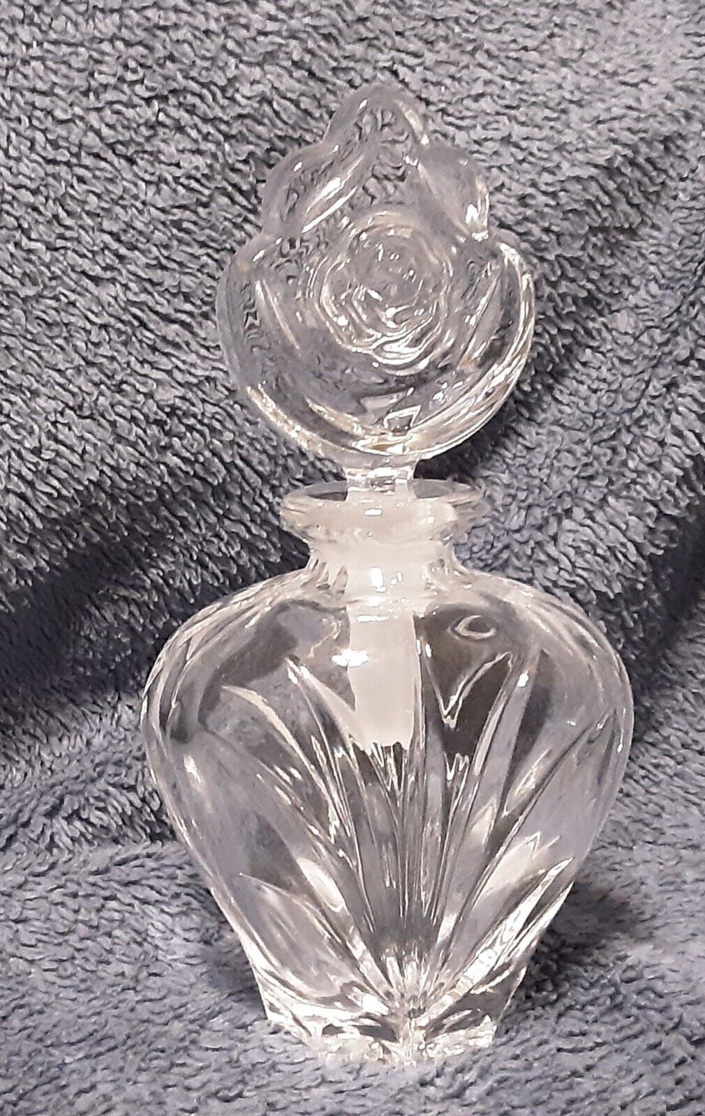 Beautiful Lead Crystal Perfume Bottle w/Flower Stopper