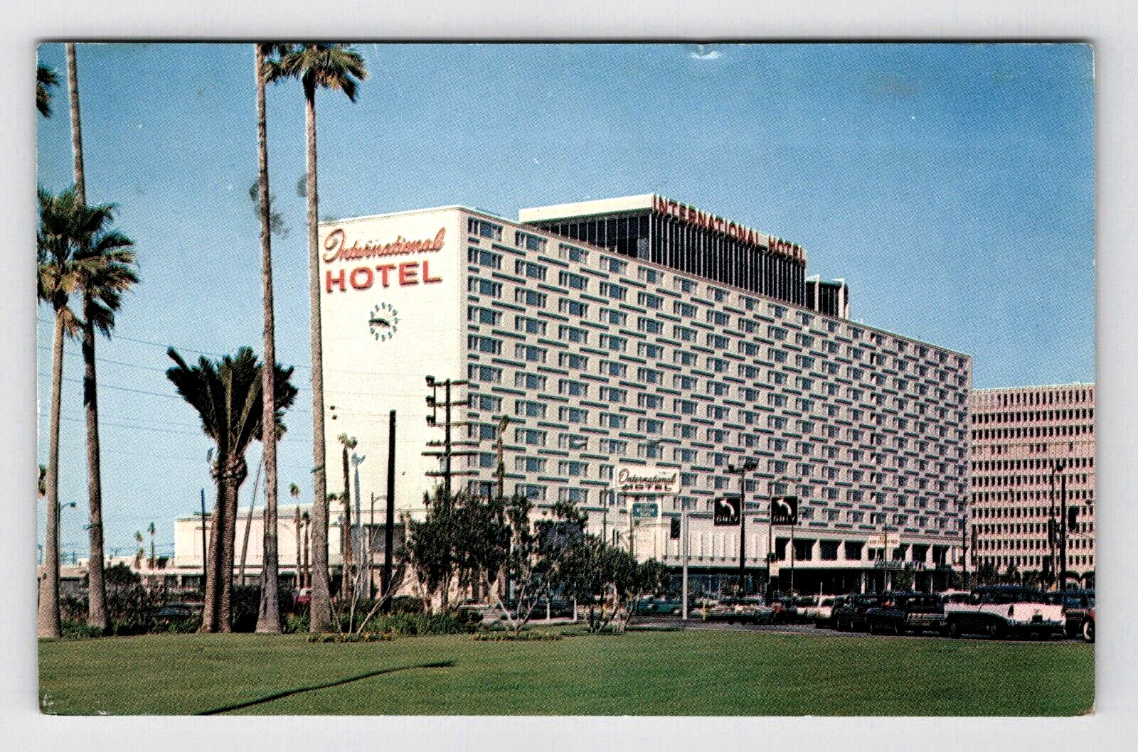 Postcard 1964 CA International Hotel Motel Travel View Los Angeles California