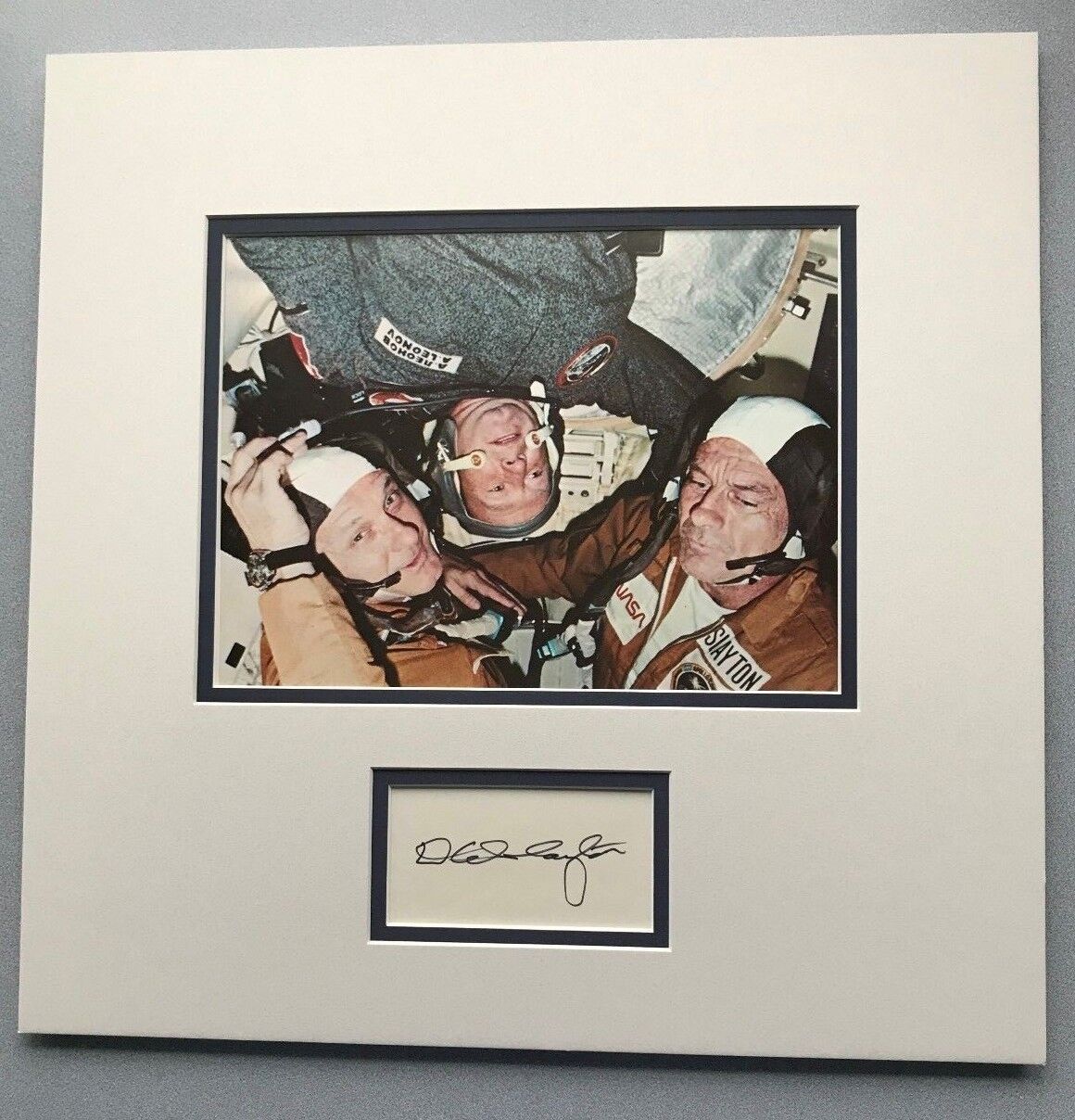 Astronaut Deke Slayton Signed Card with Official NASA Onboard Apollo-Soyuz Photo
