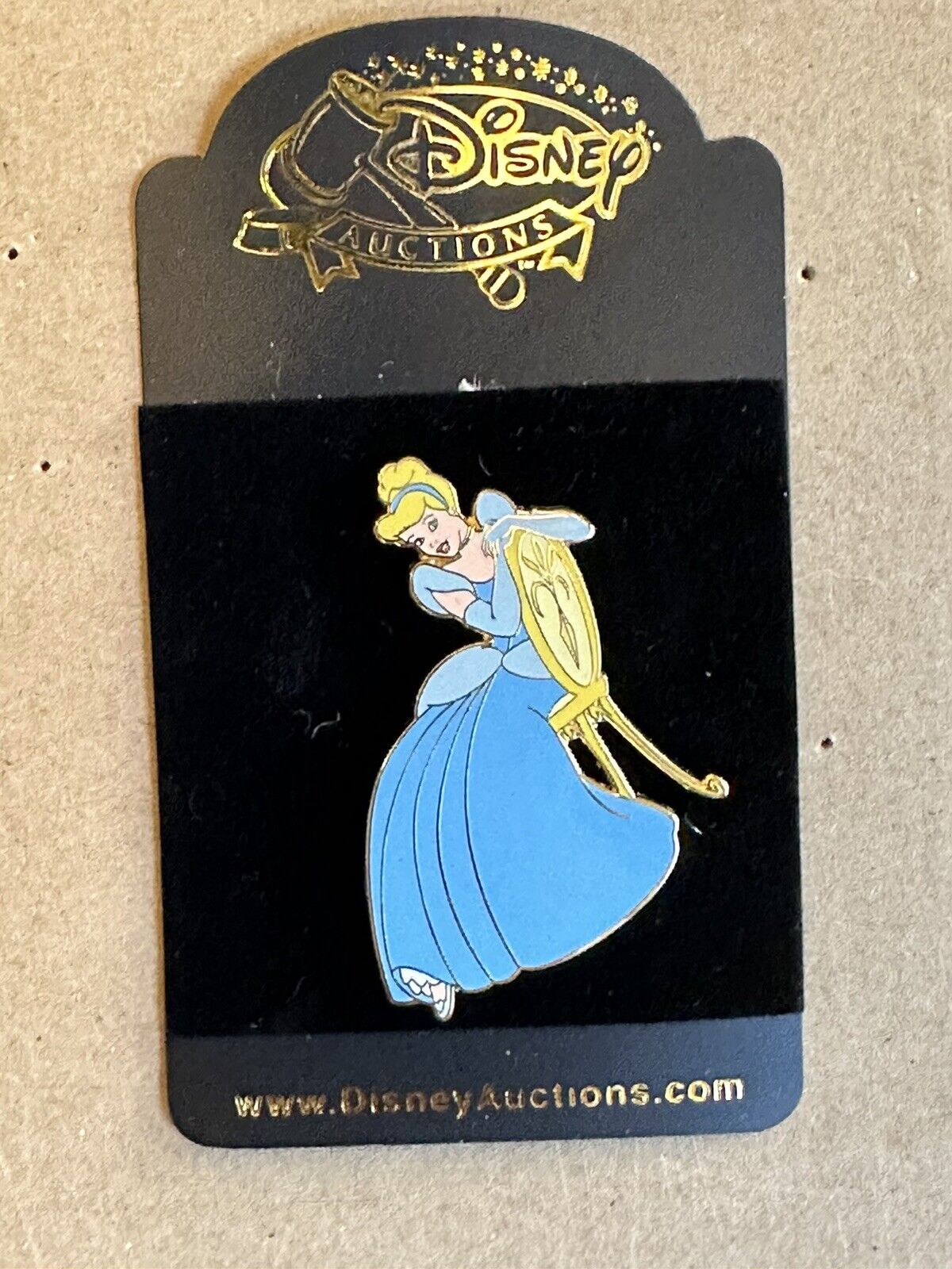 Disney Auctions Cinderella Seated Sitting on Chair Pin LE 1000