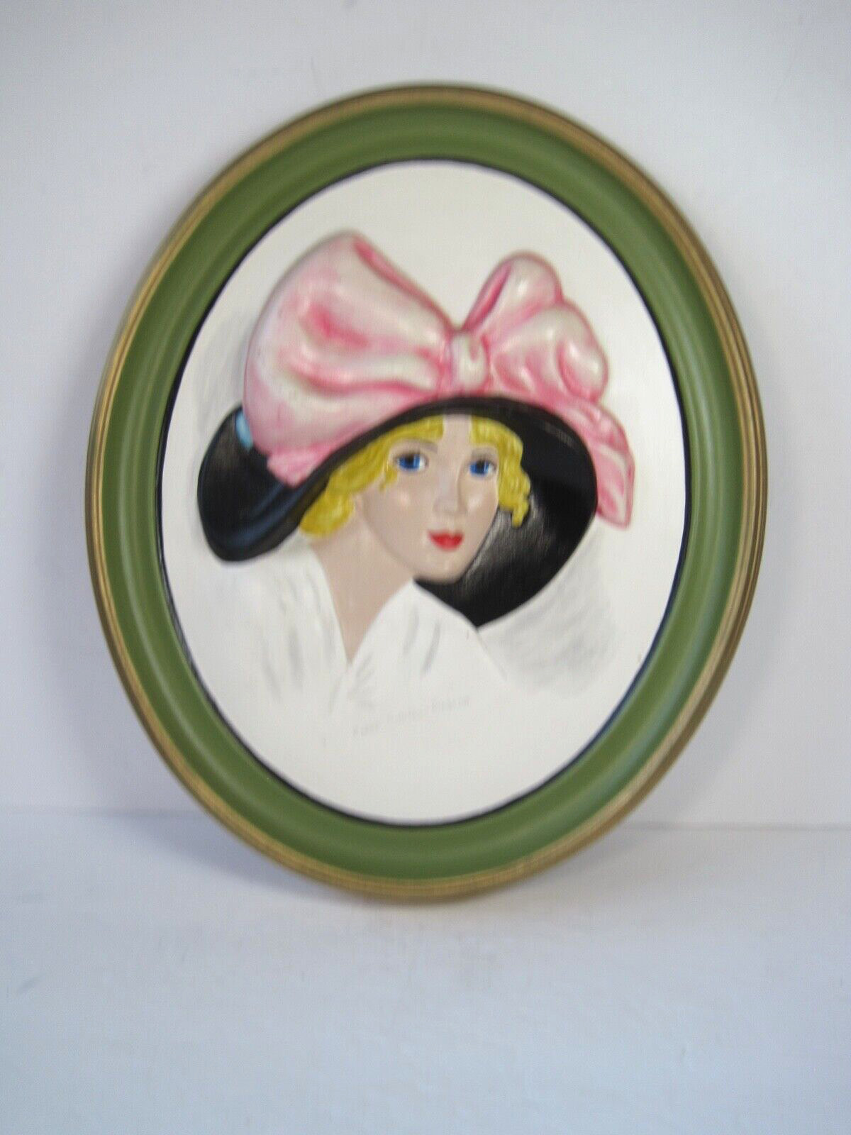 Vtg  Duncan Cameo Chalk-Ware Mold Lady W/Bid Hat And Bow Hand Painted Signed