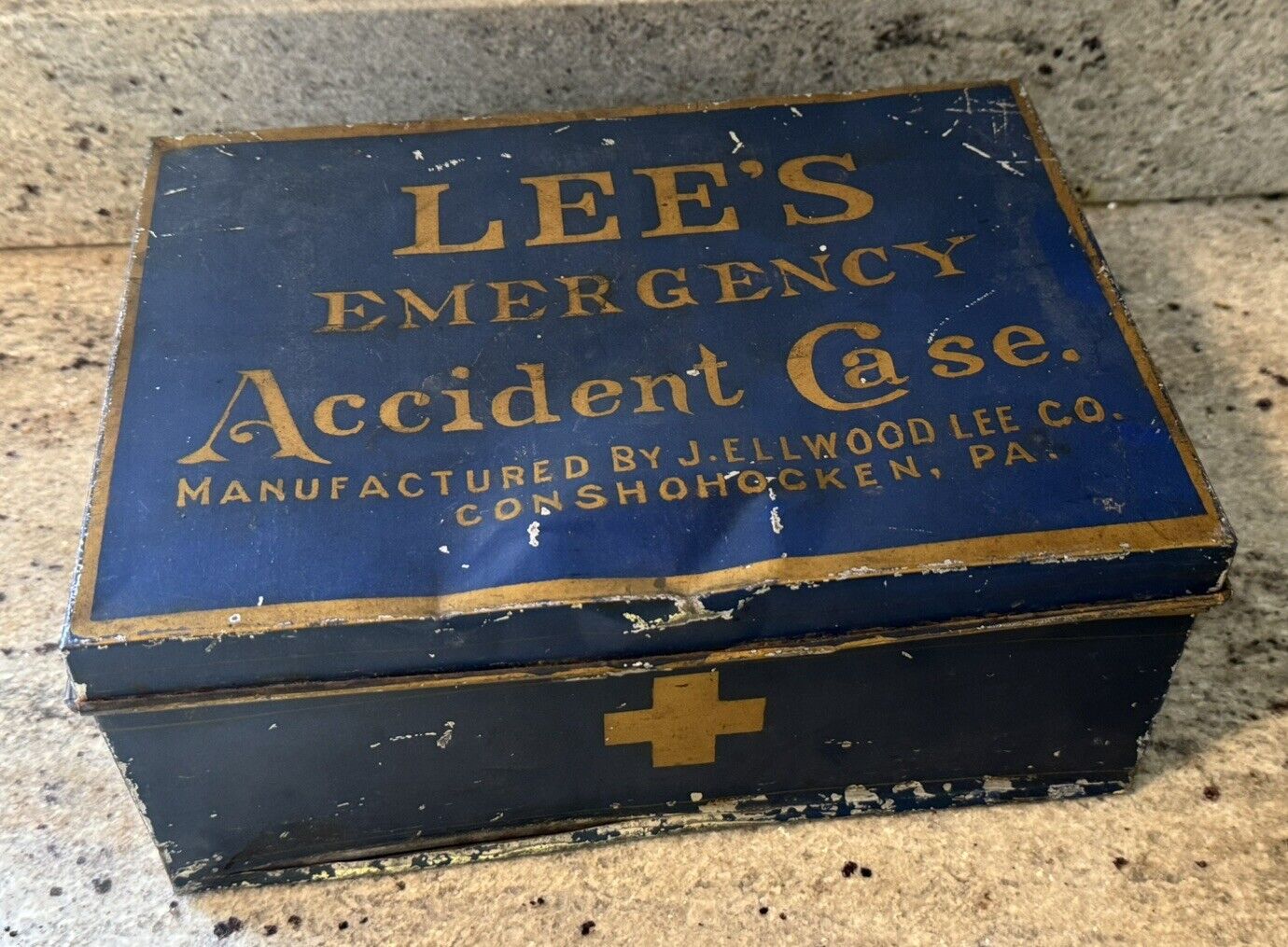 Antique Lee\'s Emergency Accident Case Tin Metal Box J. Ellwood Conshohocken PA
