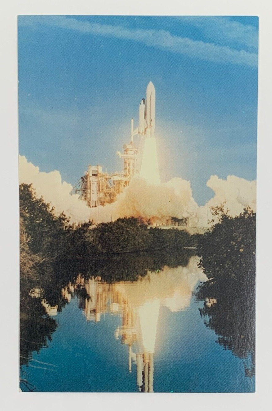 Columbia Successful Maiden Flight of the Space Shuttle 1981 Postcard Unposted