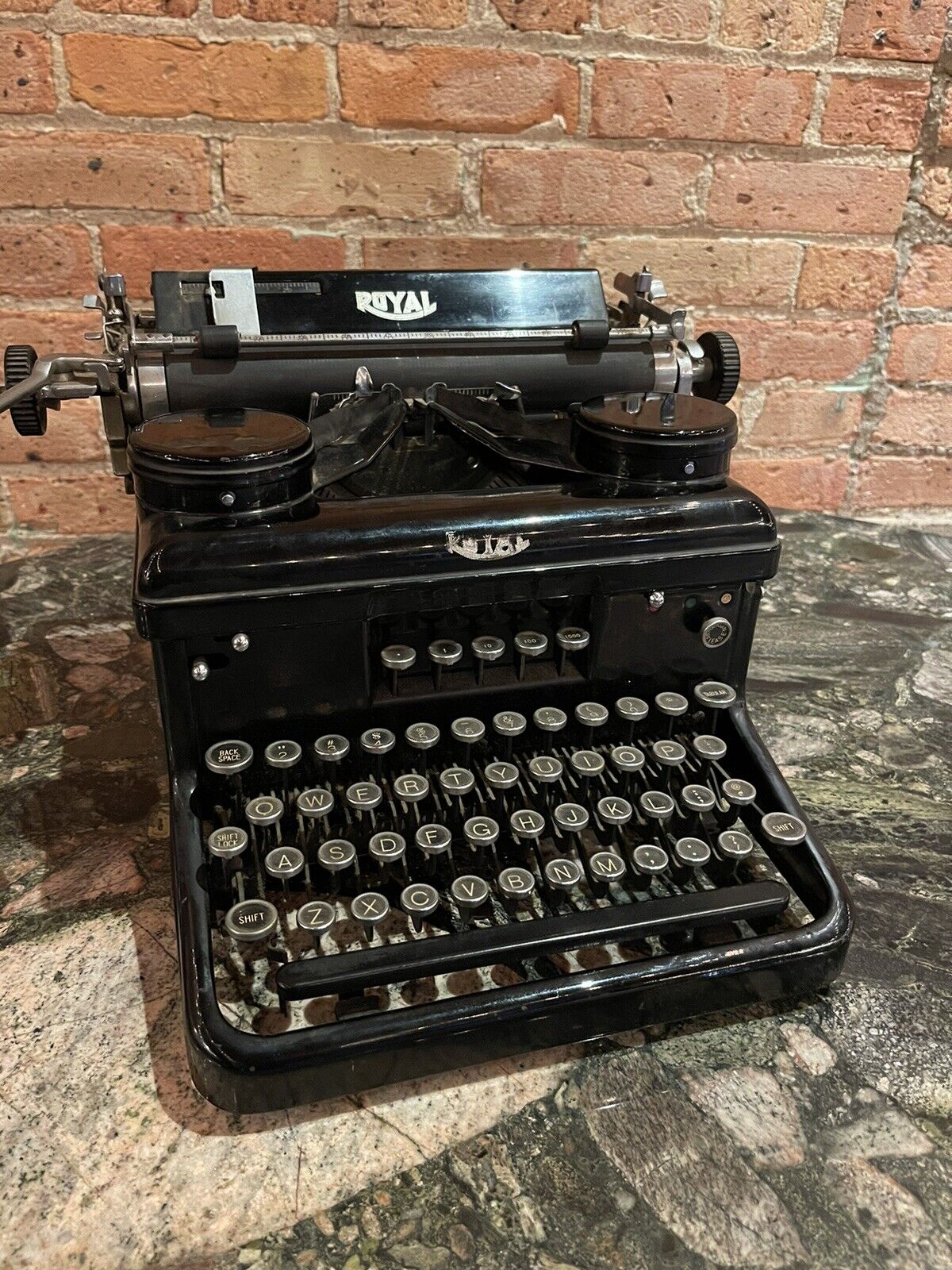 Vintage 1930s ROYAL Typewriter H-169xxxx Bank Accounting Parts Repair Glass Keys