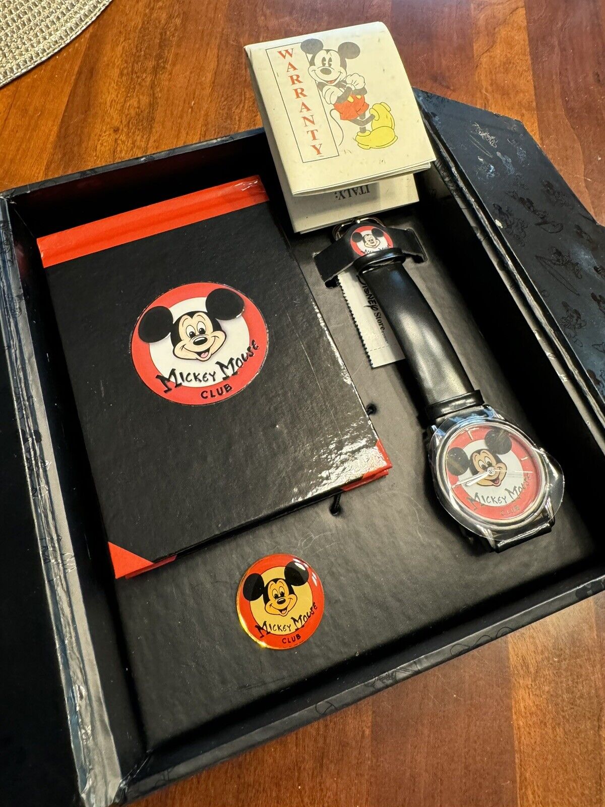Disney - Mickey Mouse Club Fossil Watch w/Lapel Pin & Notebook